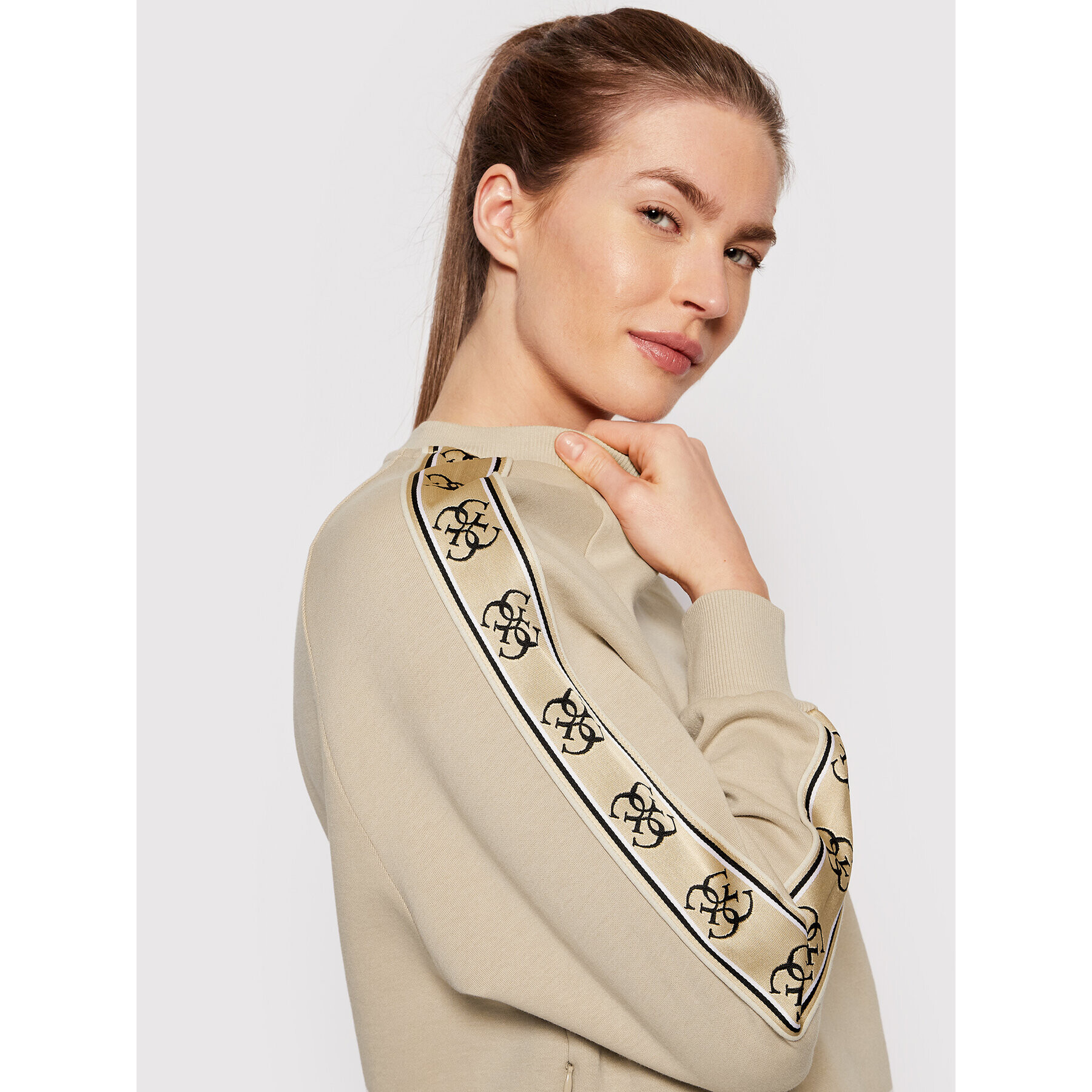 Guess Суитшърт V2GQ15 KA3P1 Бежов Regular Fit - Pepit.bg
