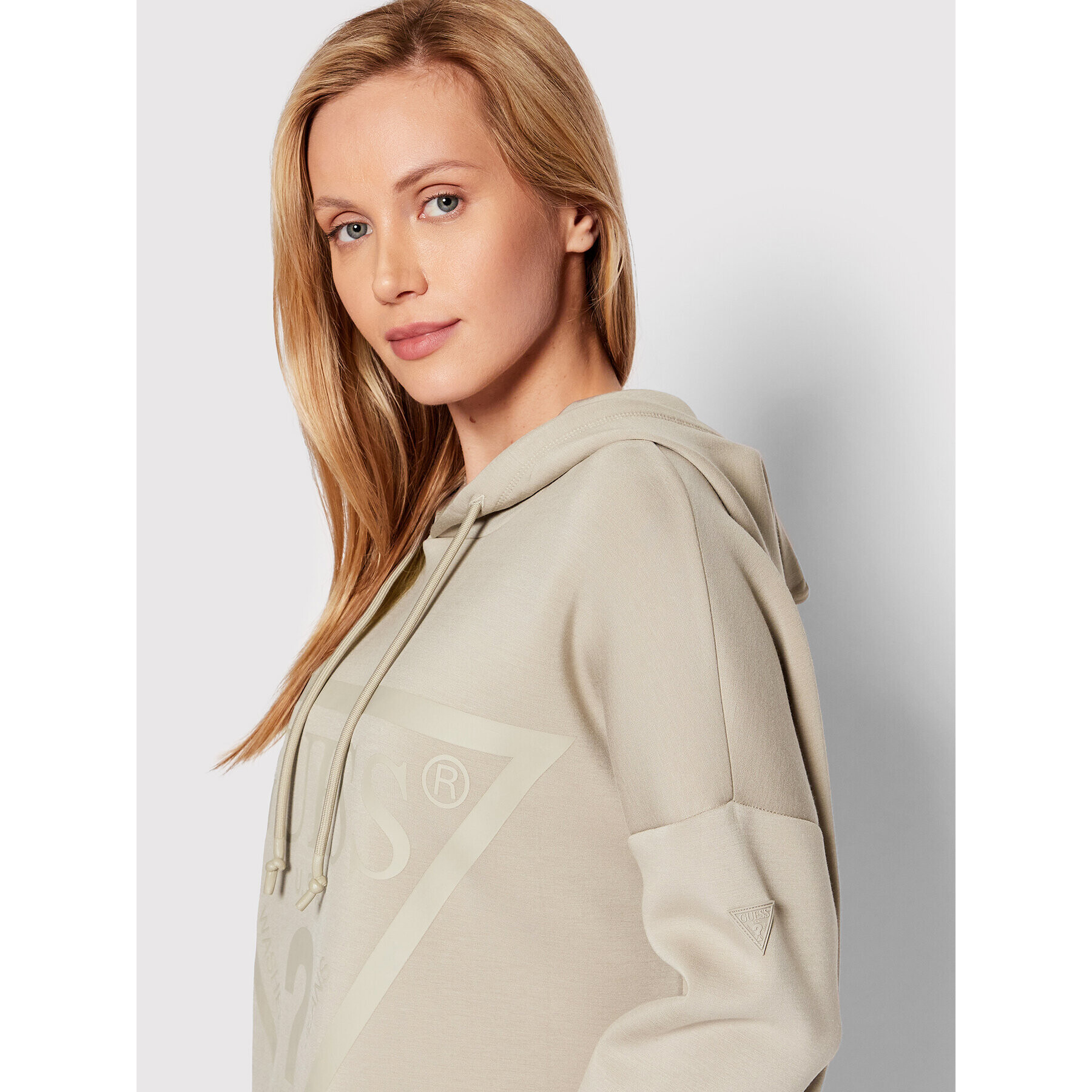 Guess Суитшърт V2GQ18 KAMN2 Бежов Relaxed Fit - Pepit.bg