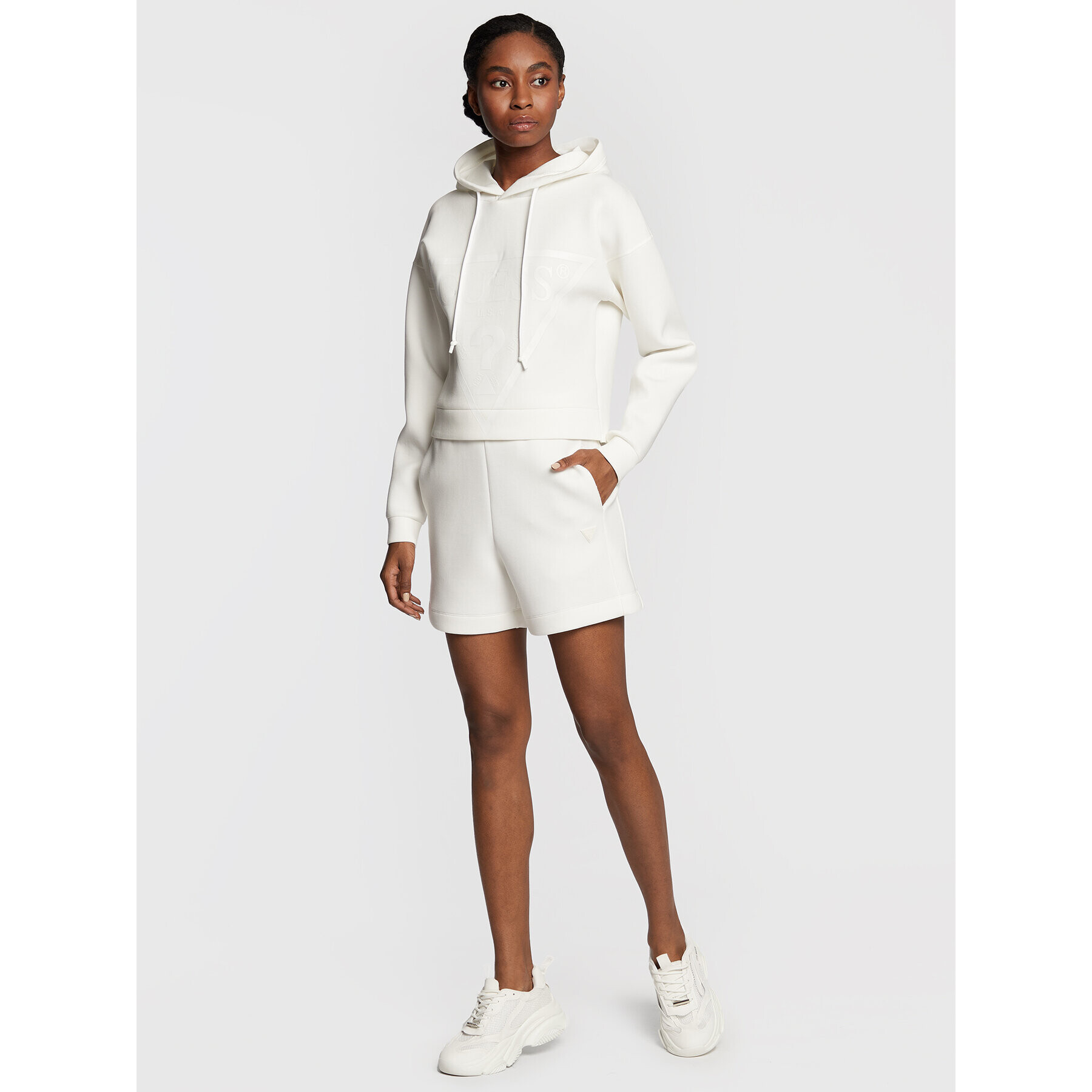 Guess Суитшърт V2GQ24 KAMN2 Бял Regular Fit - Pepit.bg