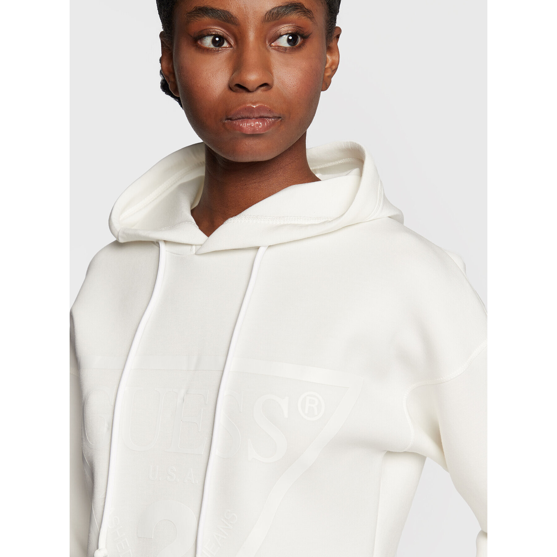 Guess Суитшърт V2GQ24 KAMN2 Бял Regular Fit - Pepit.bg
