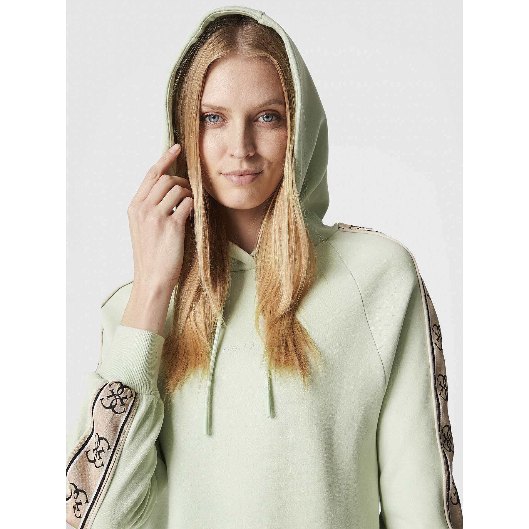 Guess Суитшърт V2RQ03 KA3P1 Зелен Regular Fit - Pepit.bg