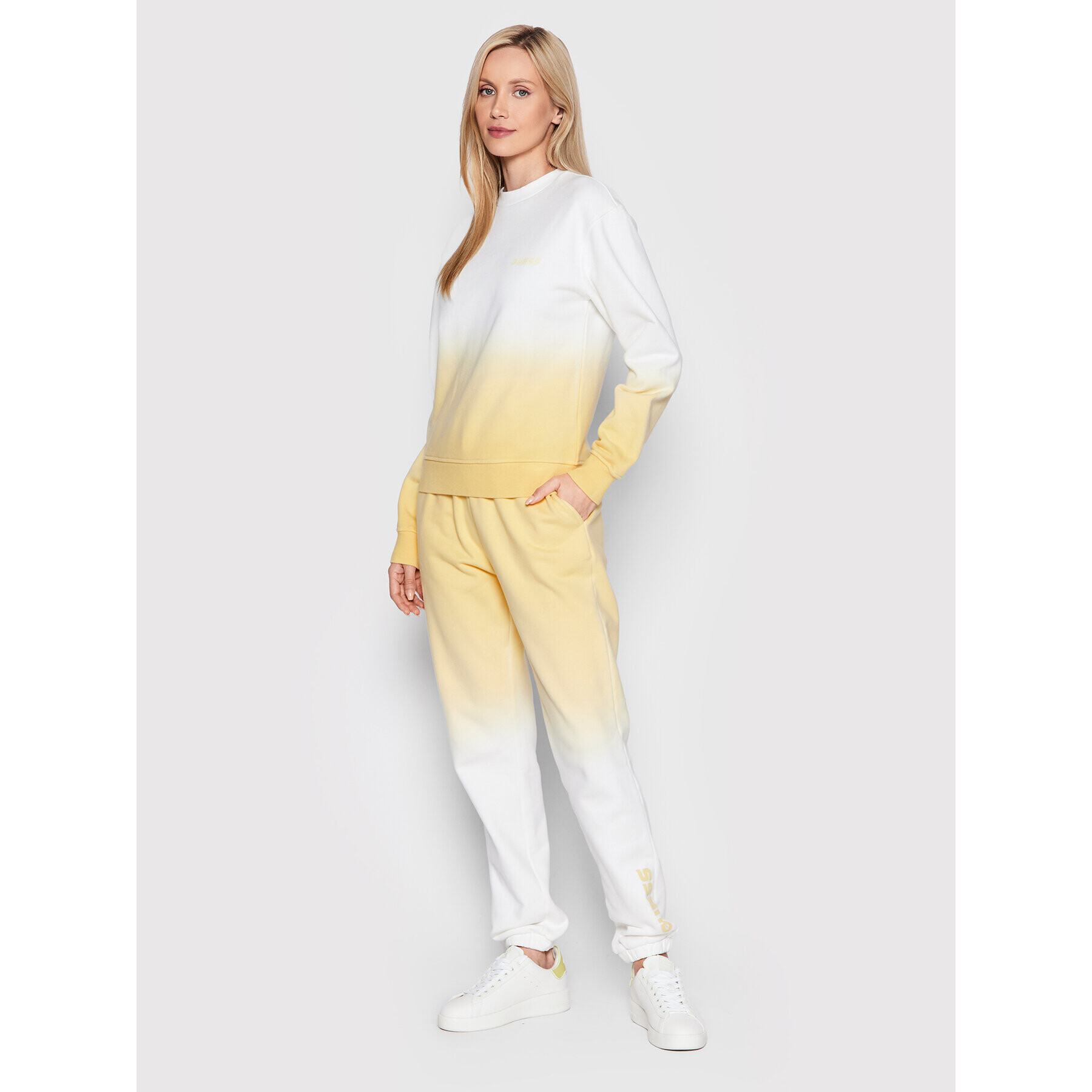 Guess Суитшърт V2YQ10 FL04Z Жълт Regular Fit - Pepit.bg