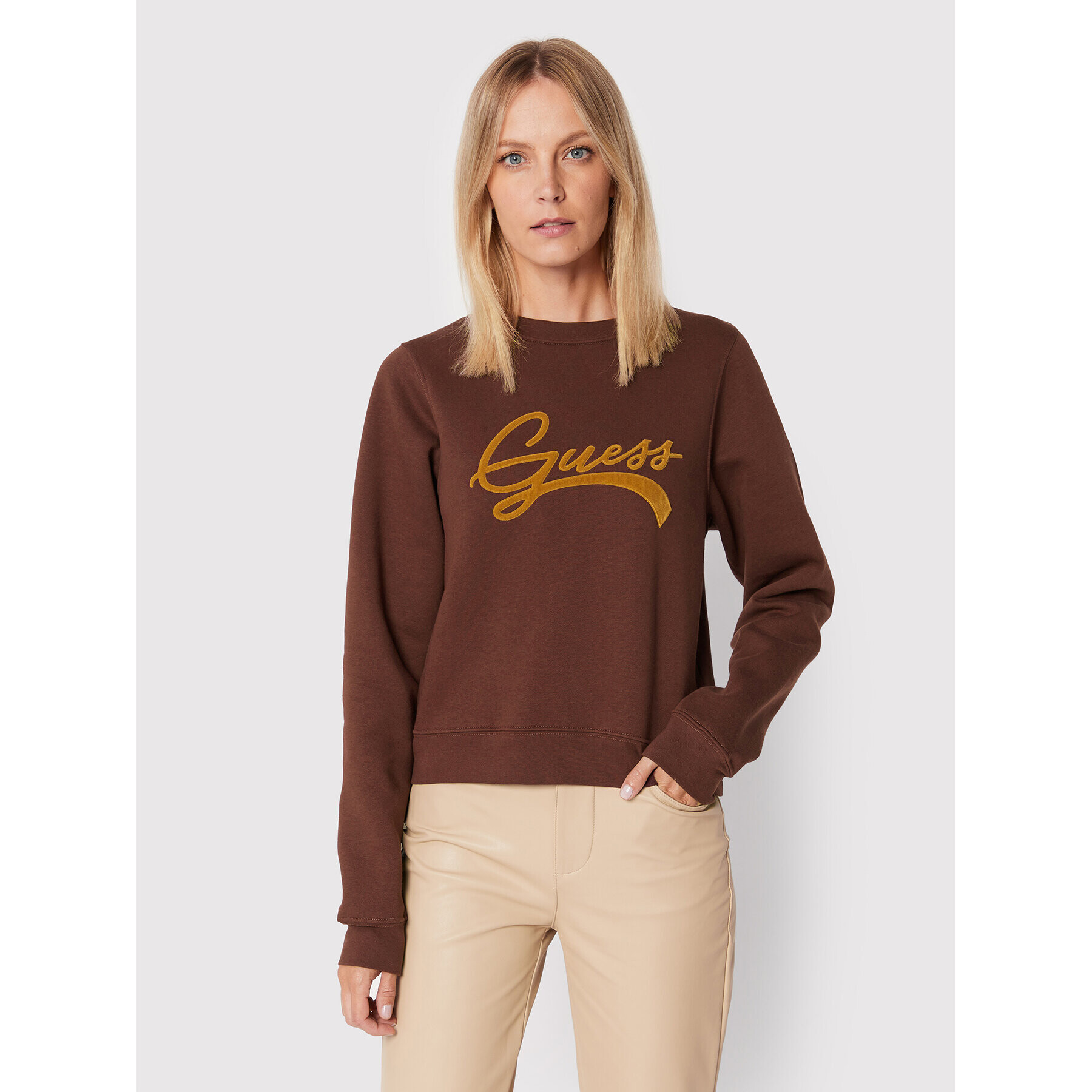 Guess Суитшърт W2BQ09 K9Z21 Кафяв Regular Fit - Pepit.bg
