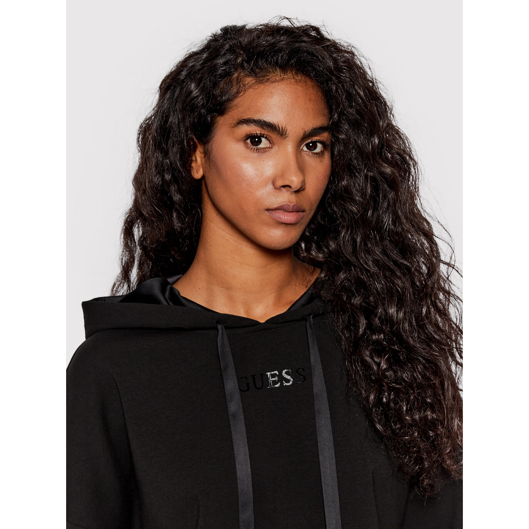 Guess Суитшърт W2YQ05 KB932 Черен Relaxed Fit - Pepit.bg