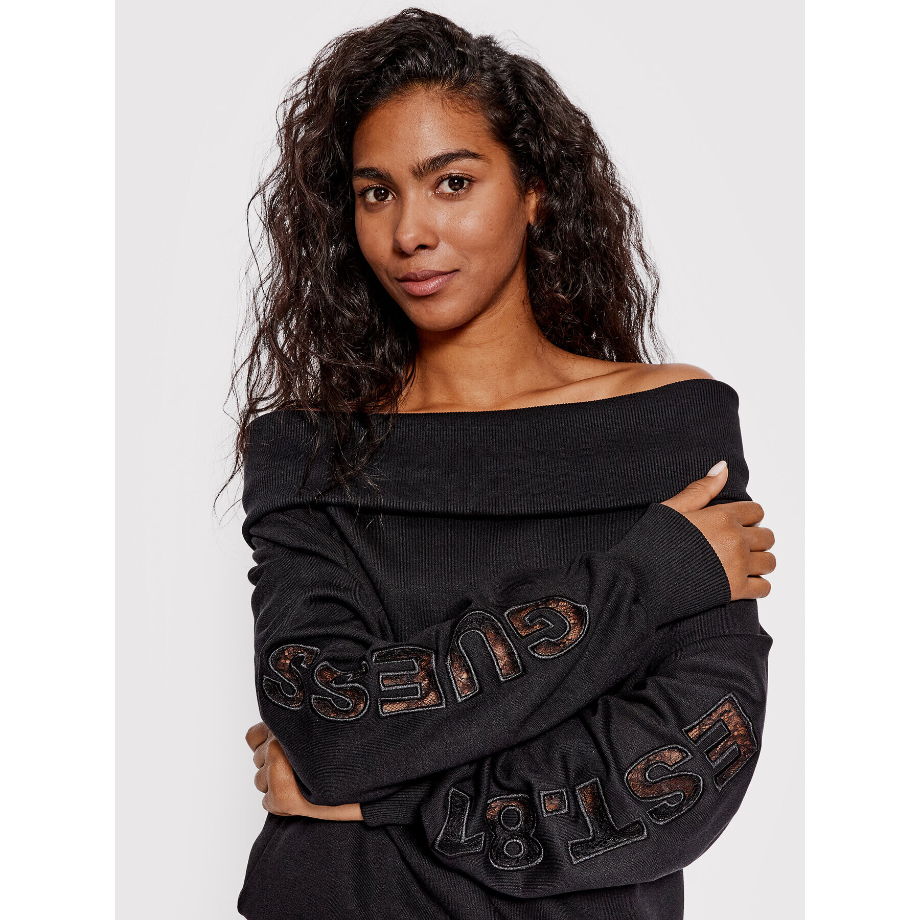Guess Суитшърт W2YQ14 K8801 Черен Regular Fit - Pepit.bg
