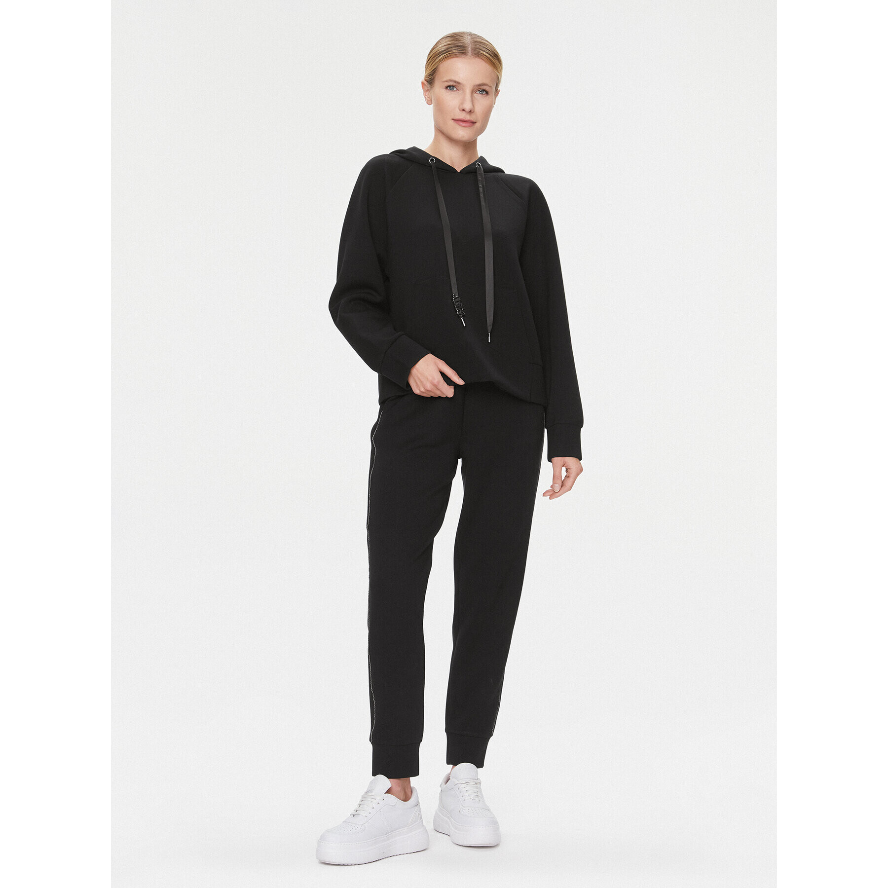 Guess Суитшърт W4RQ04 KBYE2 Черен Regular Fit - Pepit.bg
