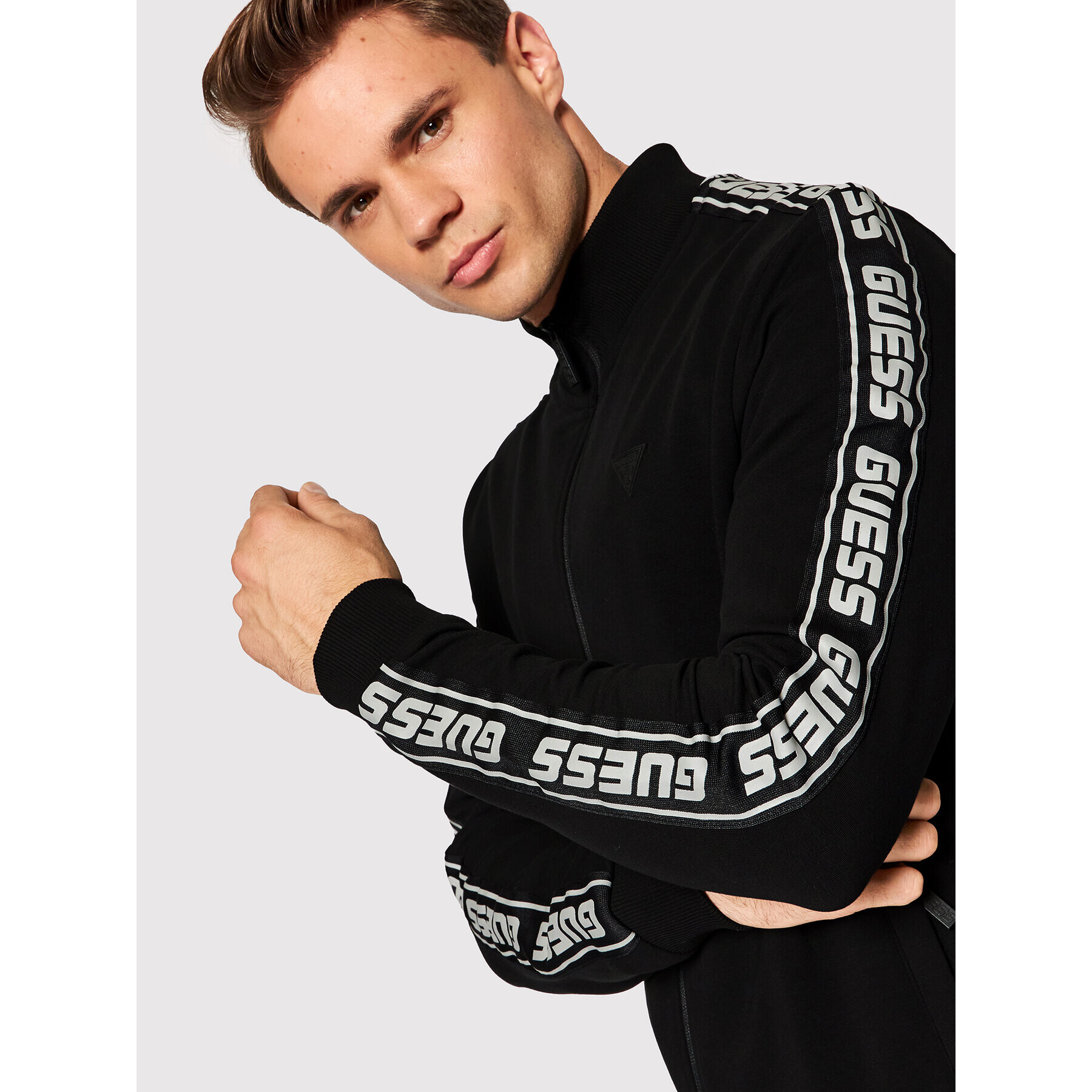 Guess Суитшърт Z2YQ12 K6ZS1 Черен Regular Fit - Pepit.bg