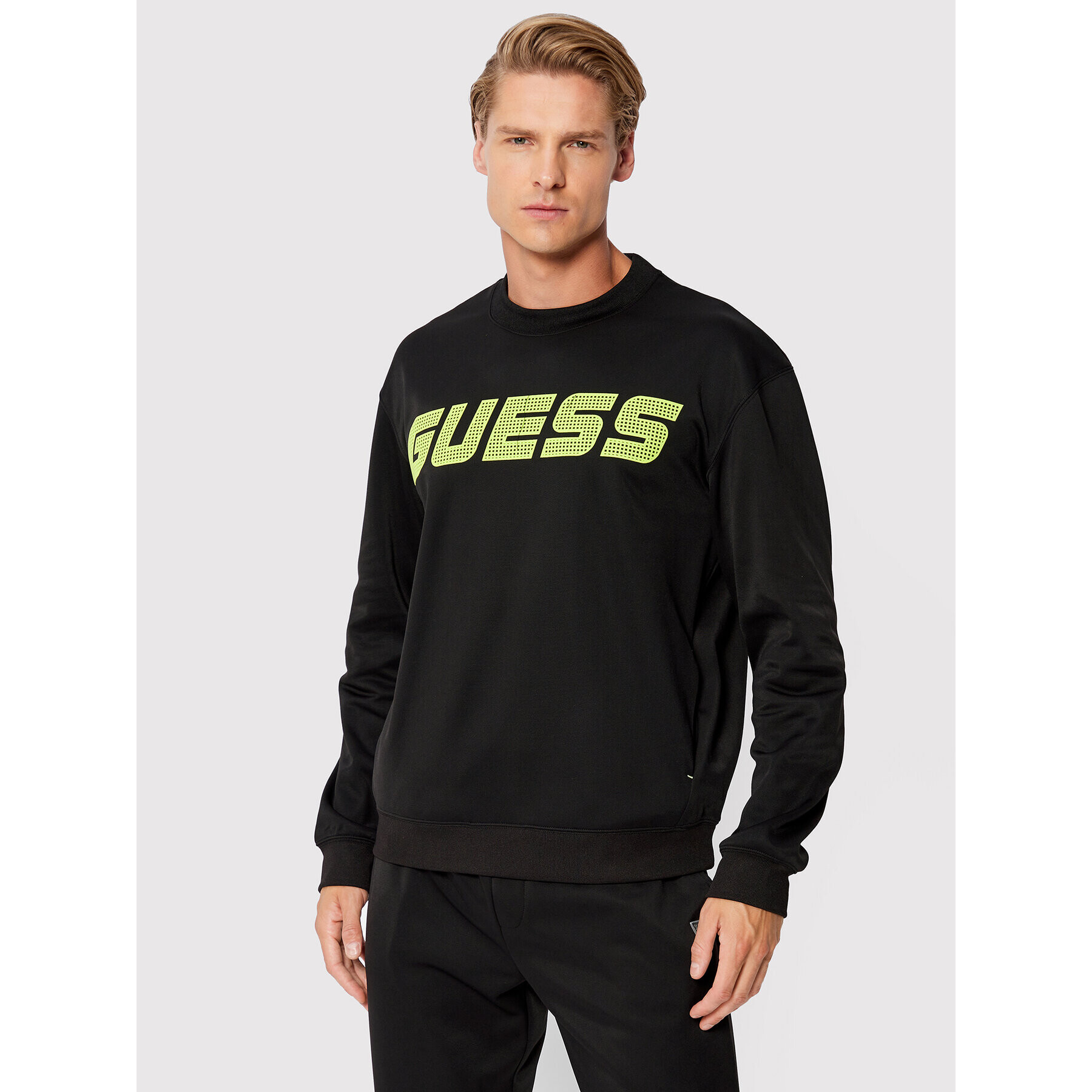 Guess Суитшърт Z2YQ17 FL04W Черен Regular Fit - Pepit.bg