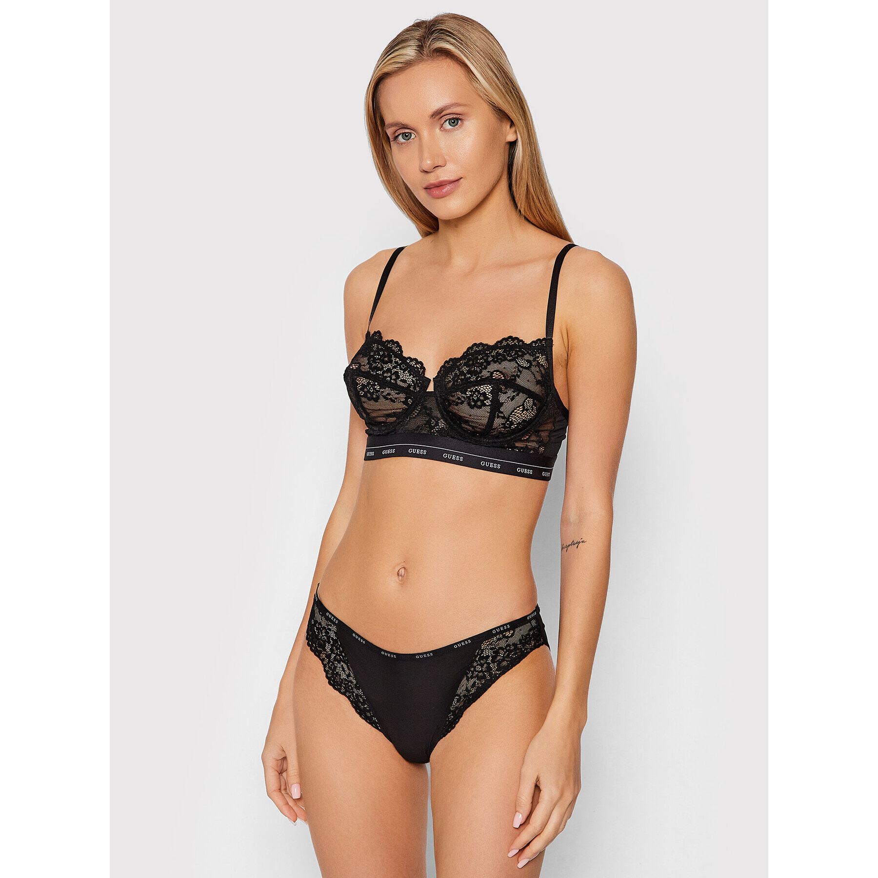 Guess Сутиен с банели Aria O0BC15 PZ01C Черен - Pepit.bg