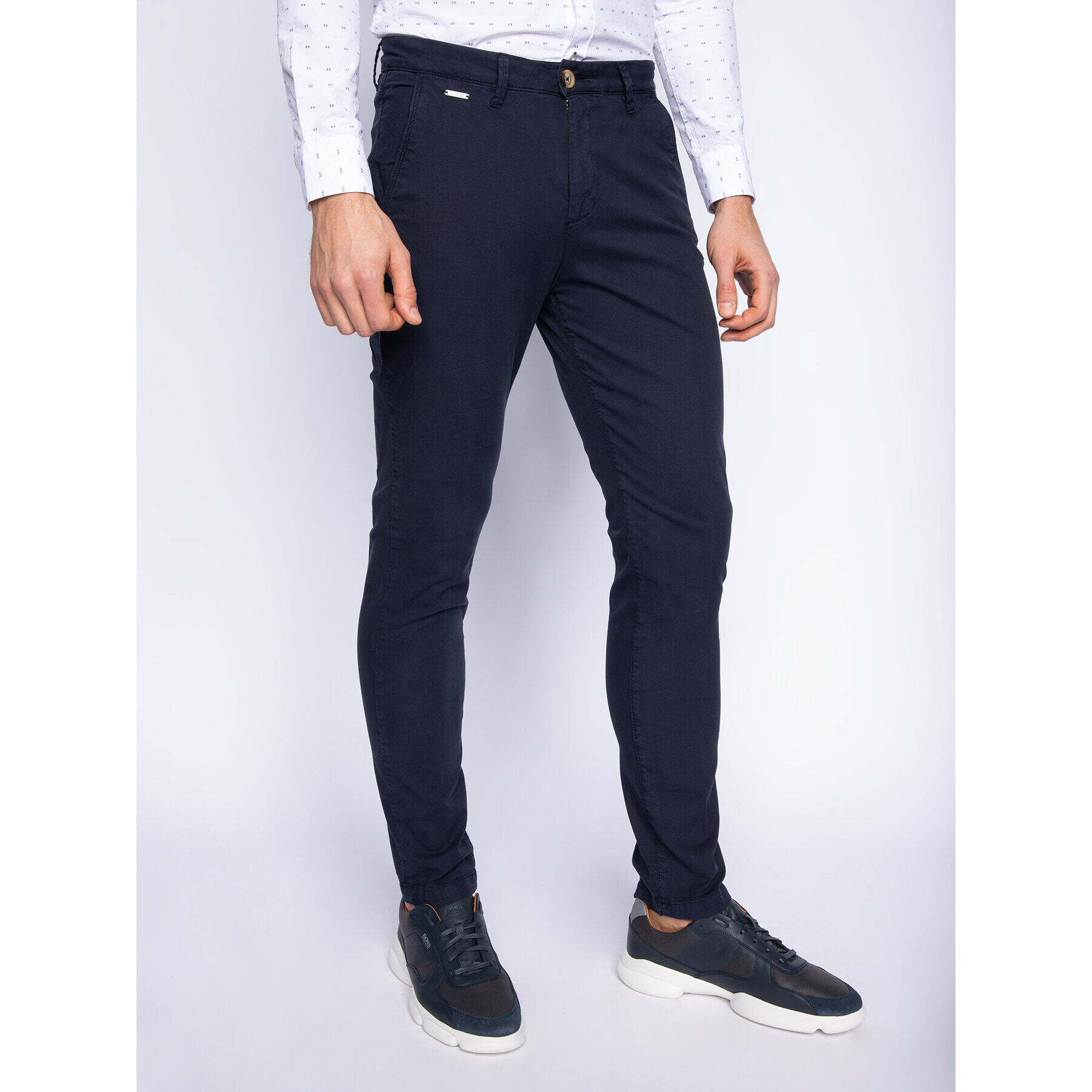 Guess Текстилни панталони Lucas M01B35 WCO11 Тъмносин Slim Fit - Pepit.bg