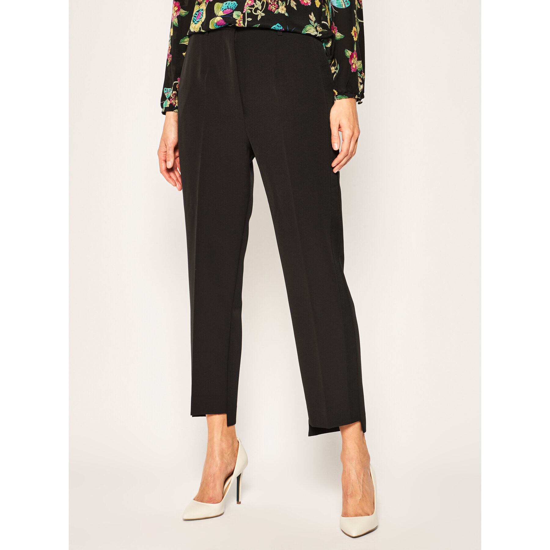 Guess Текстилни панталони Sophy W02B13 WB4H0 Черен Regular Fit - Pepit.bg