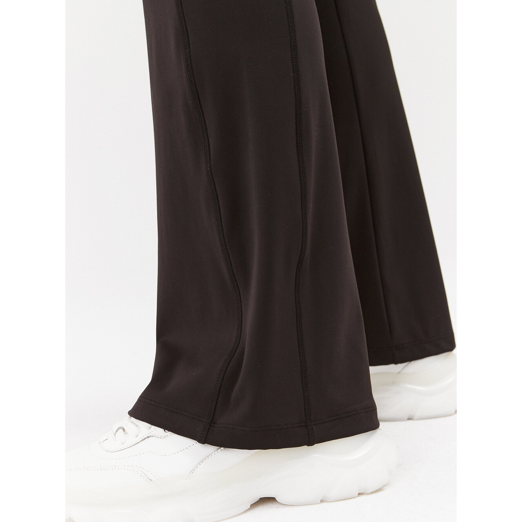 Guess Текстилни панталони V3BB12 MC04Z Черен Regular Fit - Pepit.bg