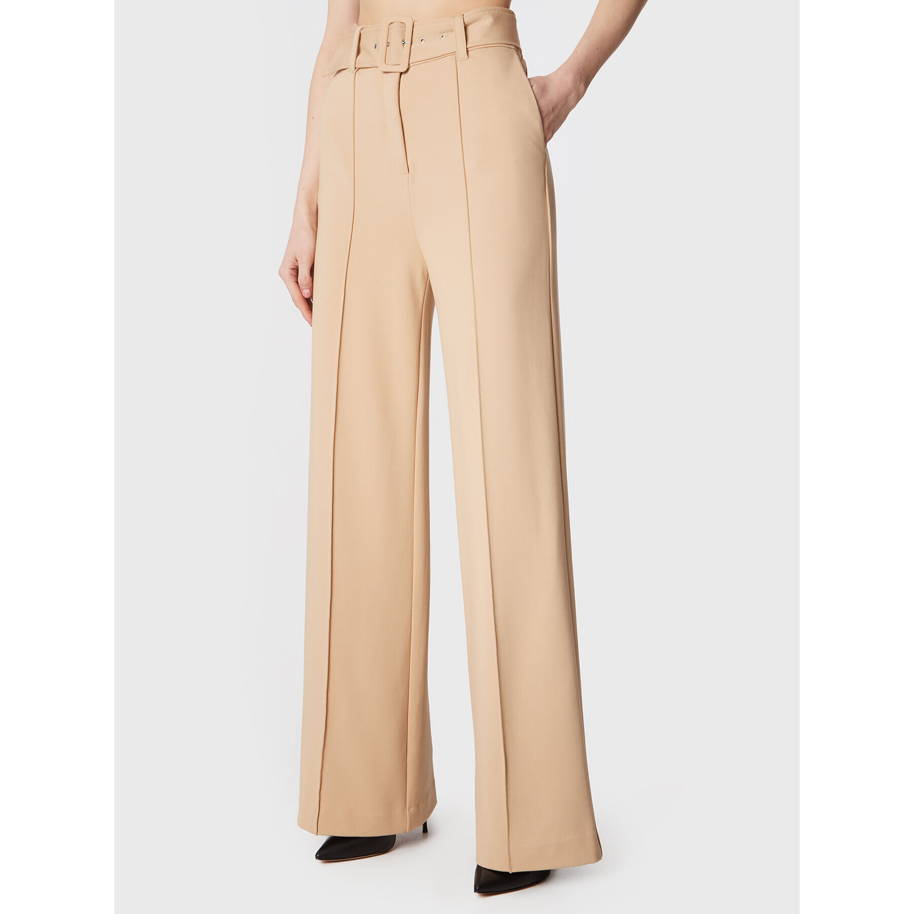 Guess Текстилни панталони W3RB18 KBJP2 Бежов Regular Fit - Pepit.bg