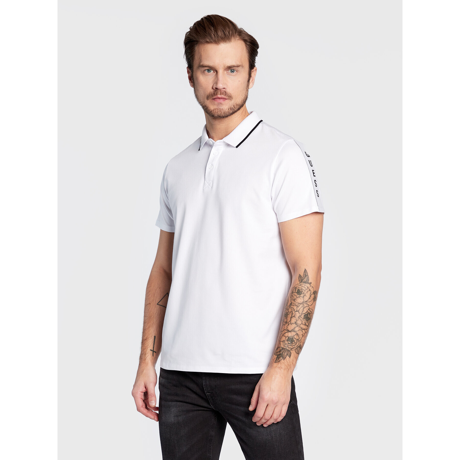 Guess Тениска с яка и копчета M2YP25 KARS0 Бял Slim Fit - Pepit.bg