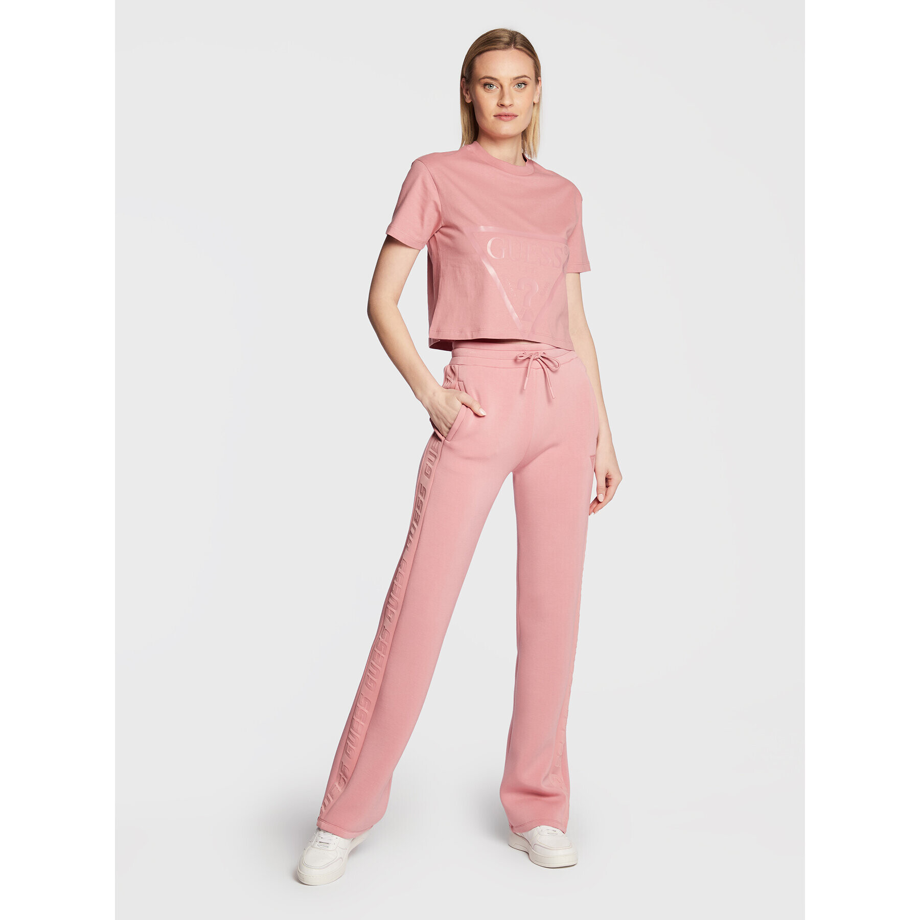 Guess Тишърт Adele V2YI06 K8HM0 Розов Regular Fit - Pepit.bg