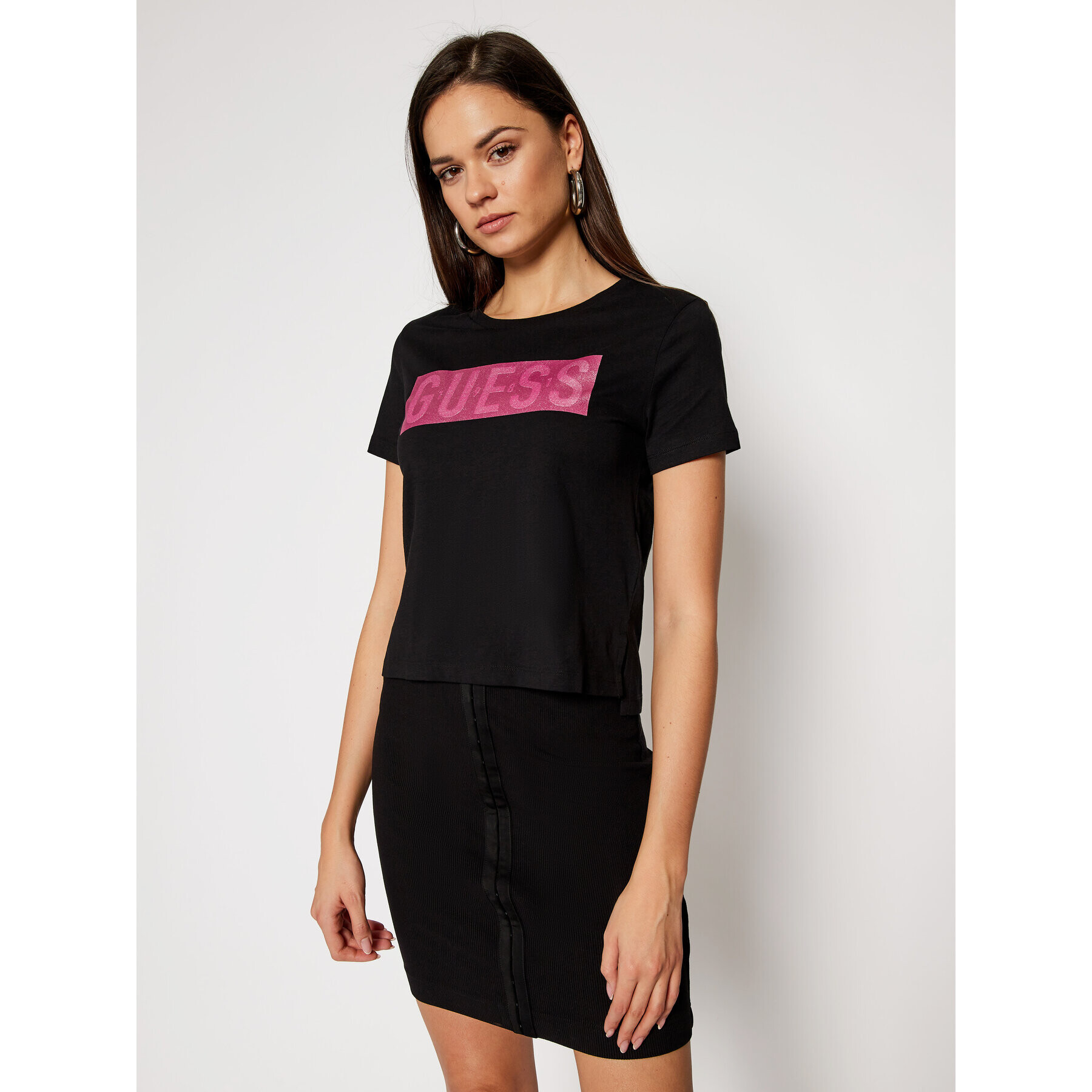 Guess Тишърт Adria Tee W1RI05 JA900 Черен Regular Fit - Pepit.bg