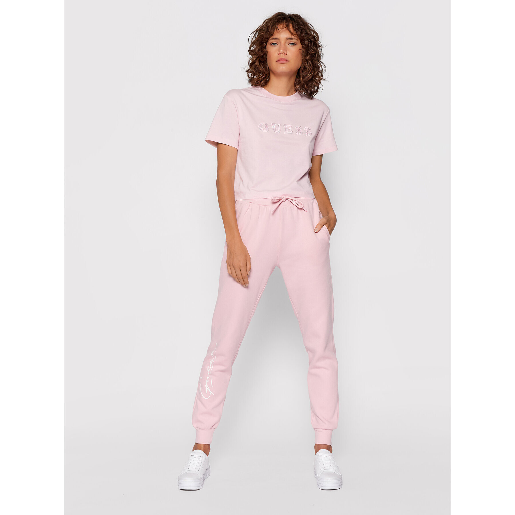 Guess Тишърт Alexia O1GA06 K8HM0 Розов Regular Fit - Pepit.bg