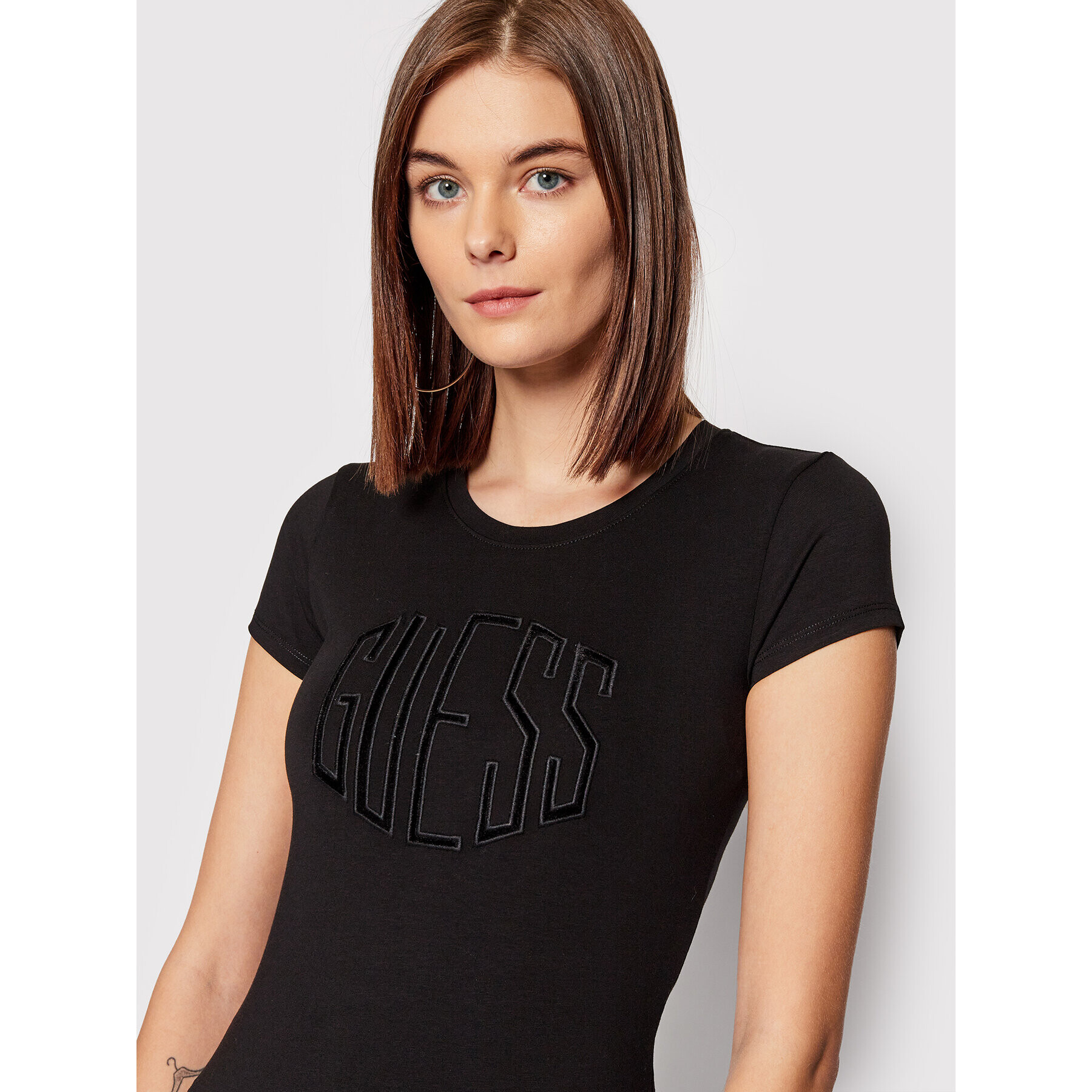 Guess Тишърт Art Deco W2RI20 KAKZ3 Черен Slim Fit - Pepit.bg