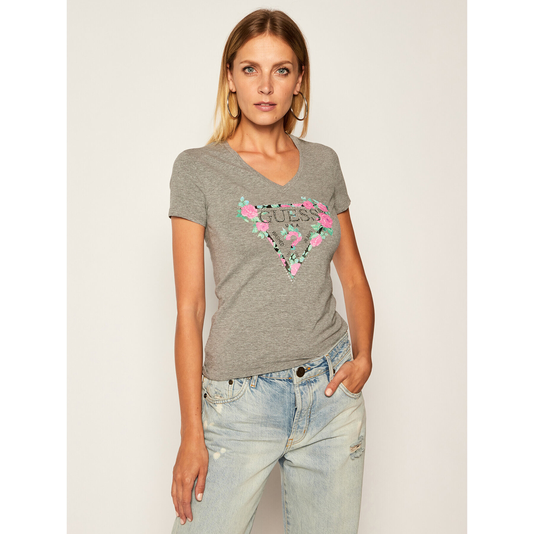 Guess Тишърт Britney Tee W0YI85 J1300 Сив Slim Fit - Pepit.bg