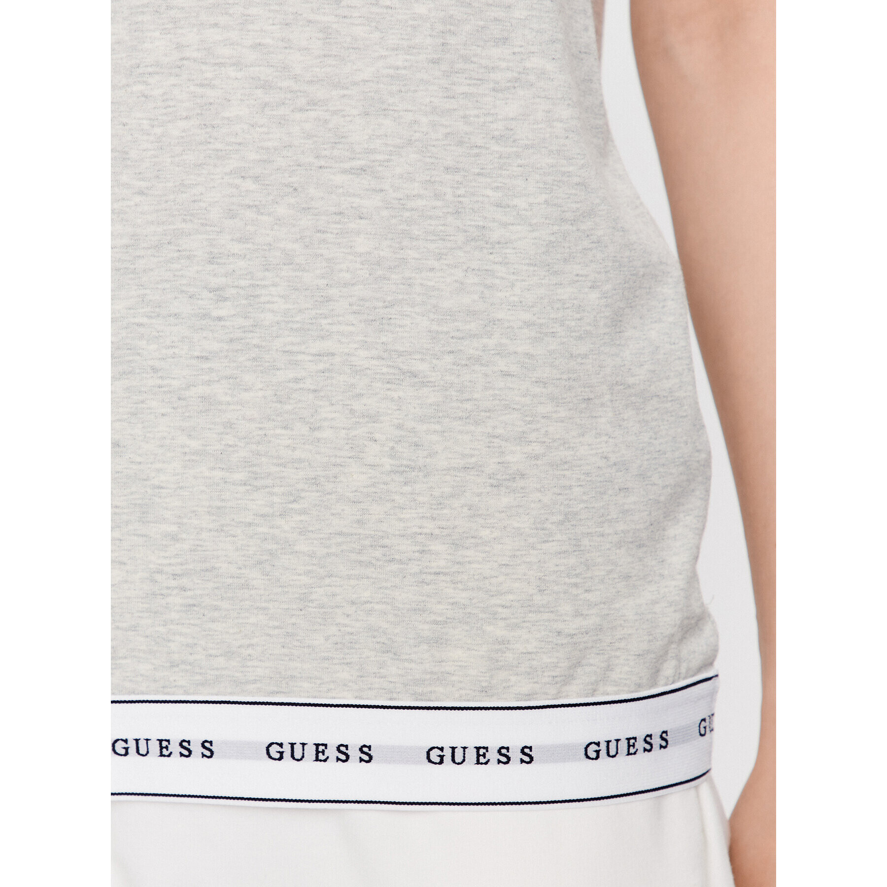 Guess Тишърт Carrie O2BM08 KBBU1 Сив Regular Fit - Pepit.bg