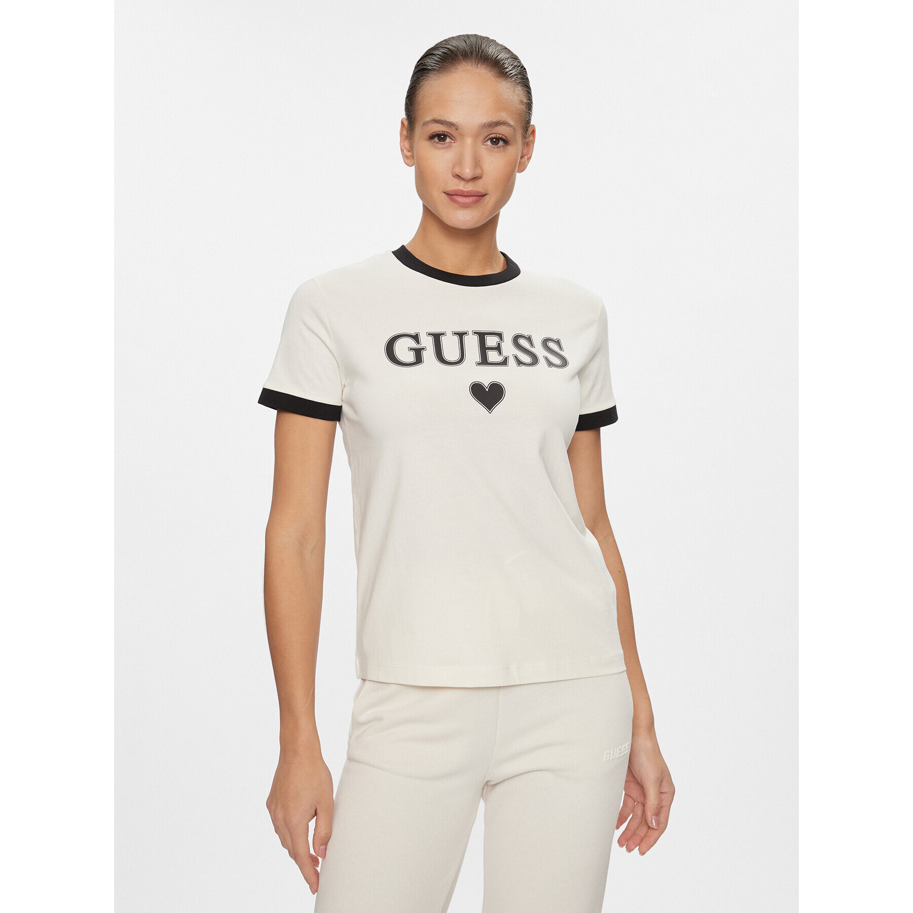 Guess Тишърт Caryl V4RI04 K8FQ4 Екрю Regular Fit - Pepit.bg