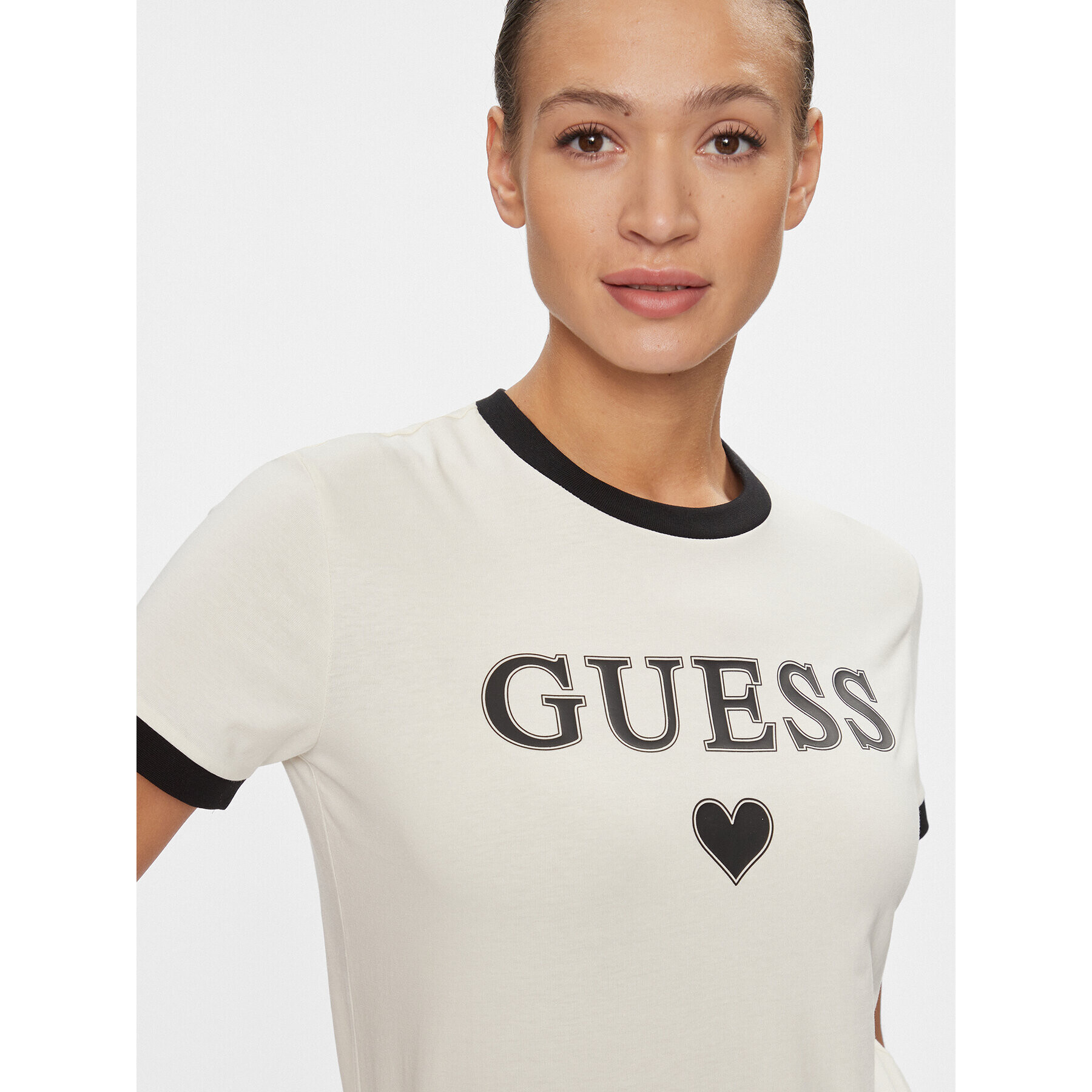 Guess Тишърт Caryl V4RI04 K8FQ4 Екрю Regular Fit - Pepit.bg