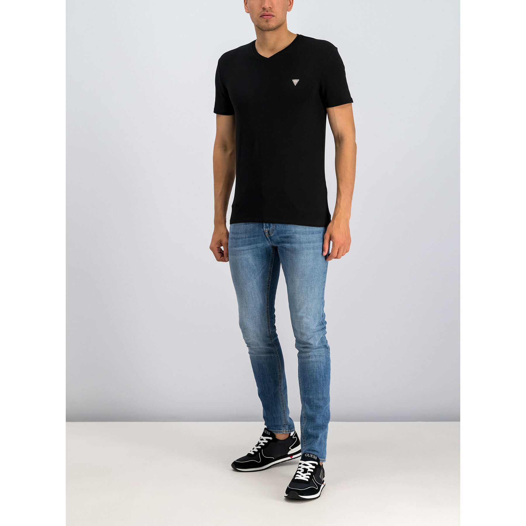 Guess Тишърт Core M94I32 J1300 Черен Super Slim Fit - Pepit.bg