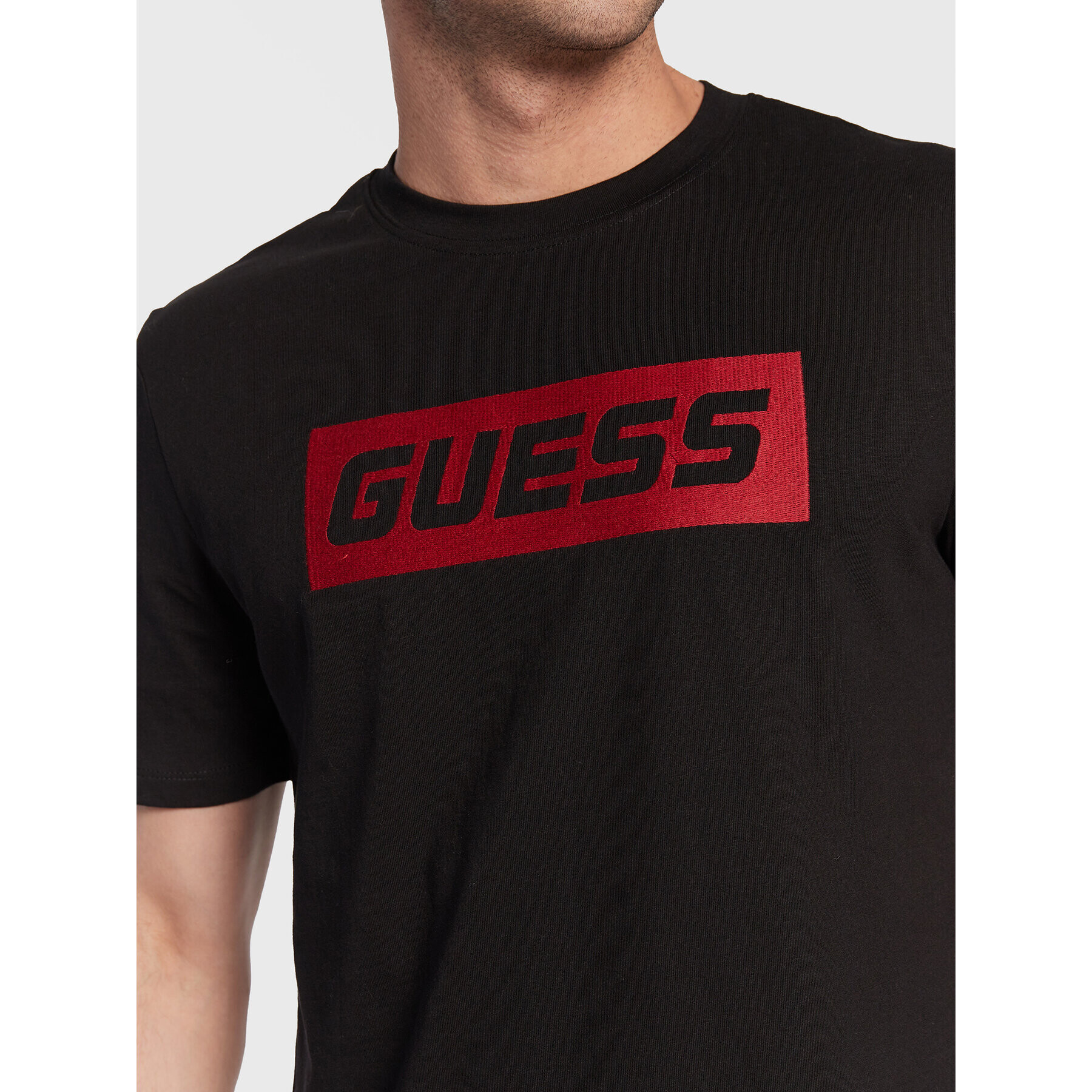 Guess Тишърт Eldred Z2BI04 K8FQ4 Черен Regular Fit - Pepit.bg