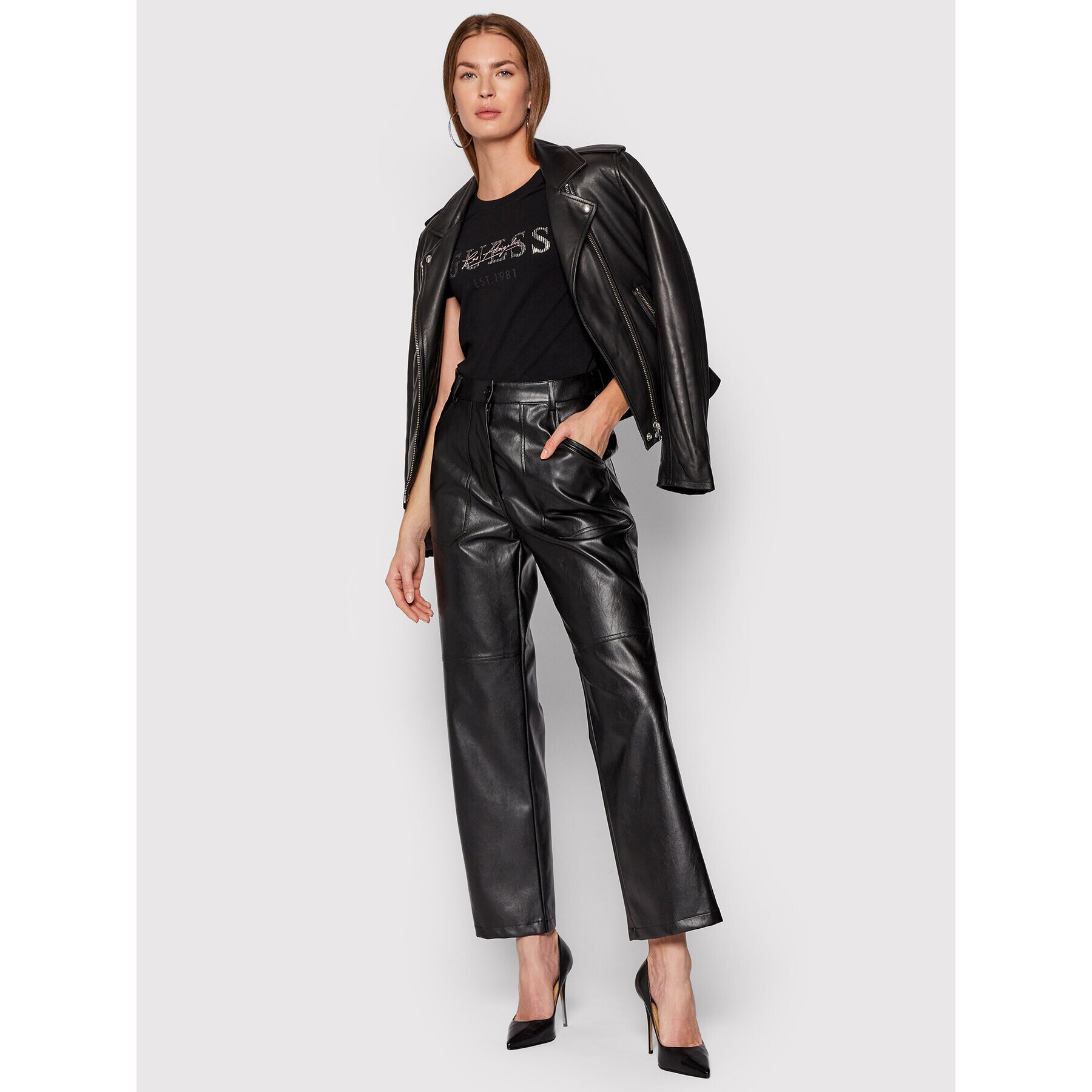 Guess Тишърт Enara W1BI02 J1311 Черен Regular Fit - Pepit.bg