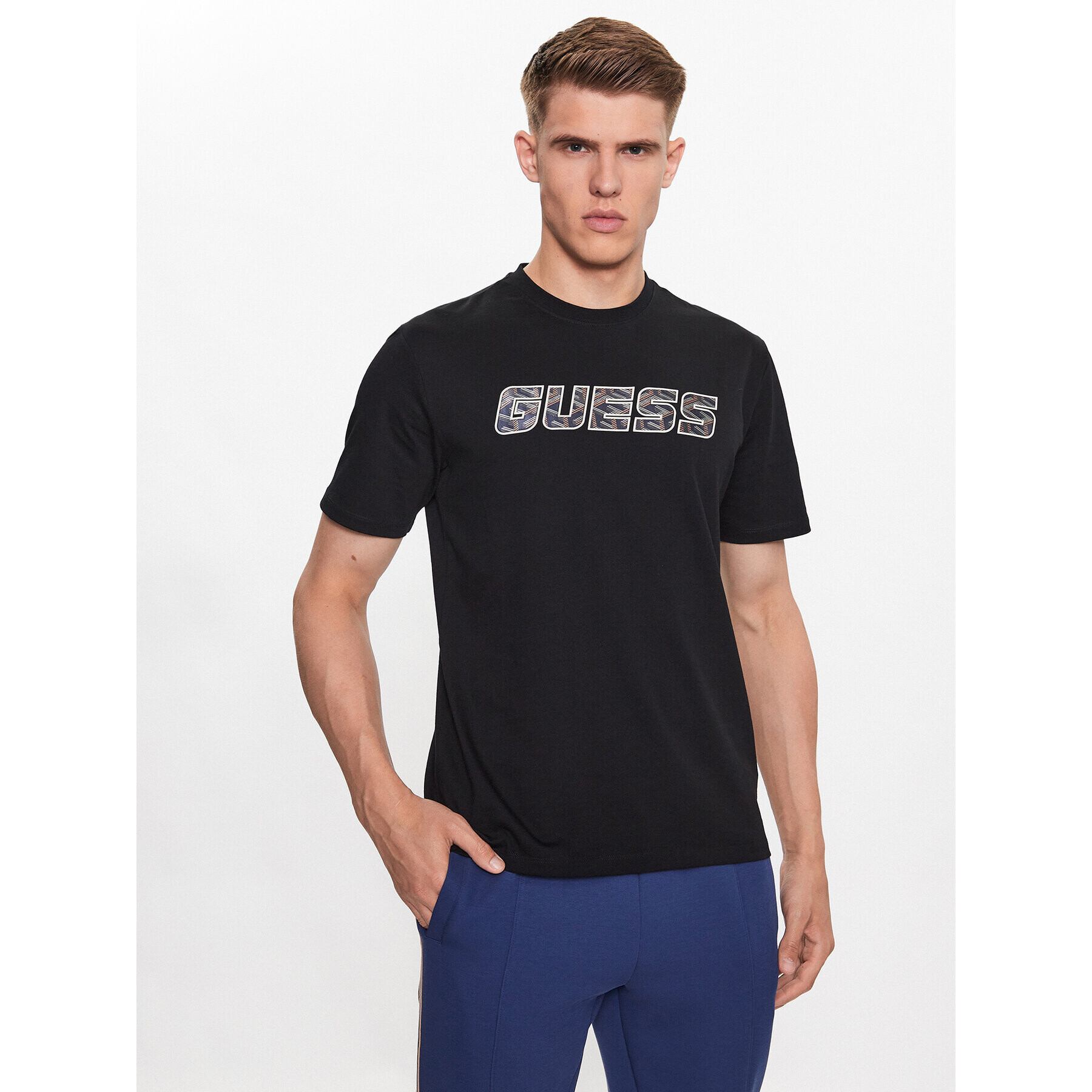 Guess Тишърт Eugene Z3YI11 I3Z14 Черен Regular Fit - Pepit.bg