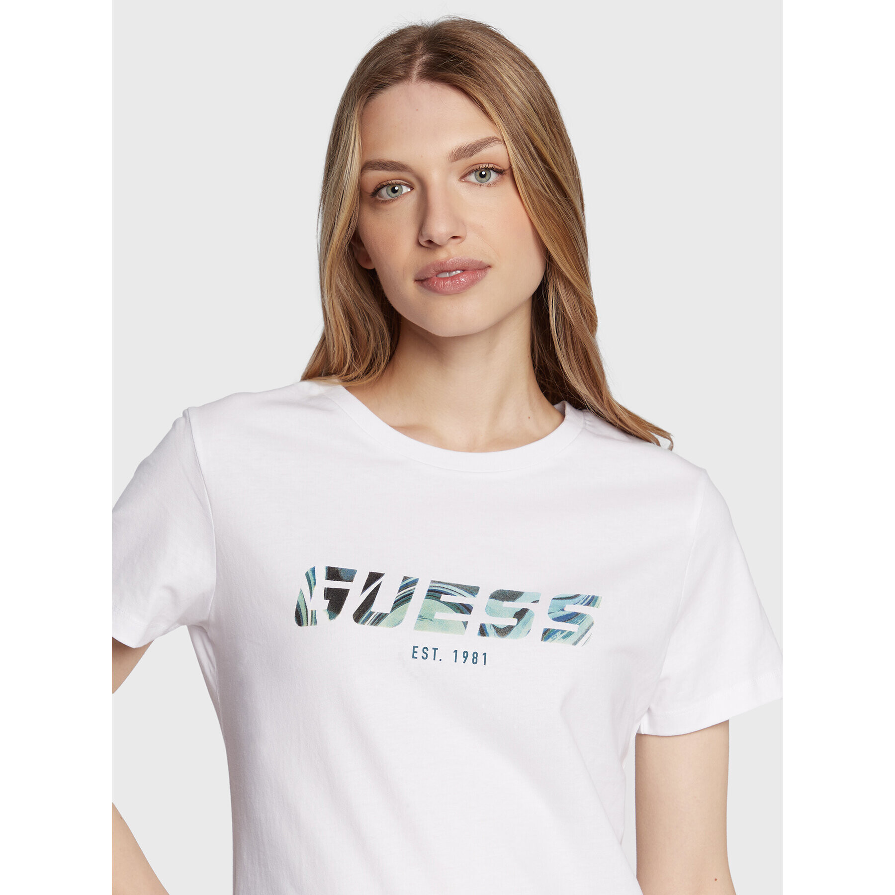 Guess Тишърт Eulalia V2BI00 I3Z14 Бял Regular Fit - Pepit.bg