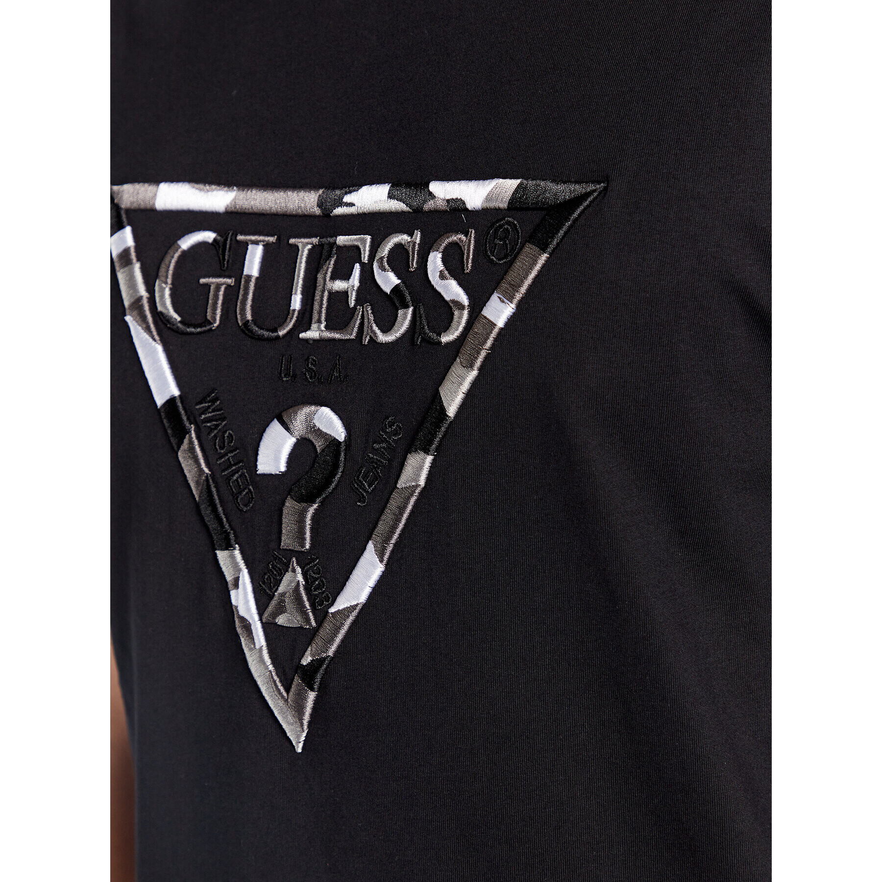 Guess Тишърт Gad M2BI33 K8FQ4 Черен Regular Fit - Pepit.bg