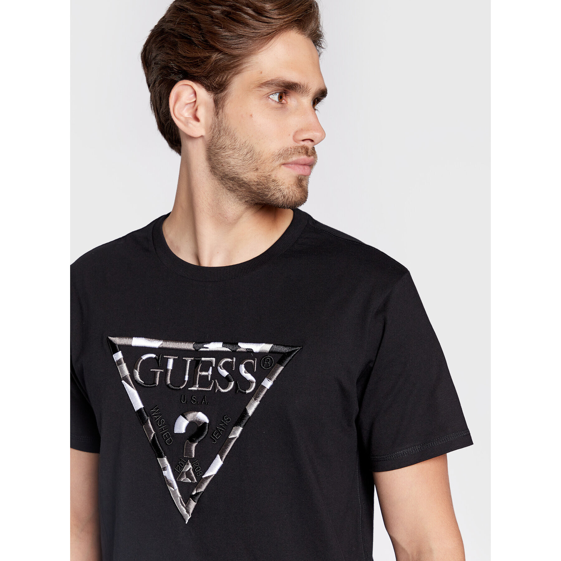 Guess Тишърт Gad M2BI33 K8FQ4 Черен Regular Fit - Pepit.bg