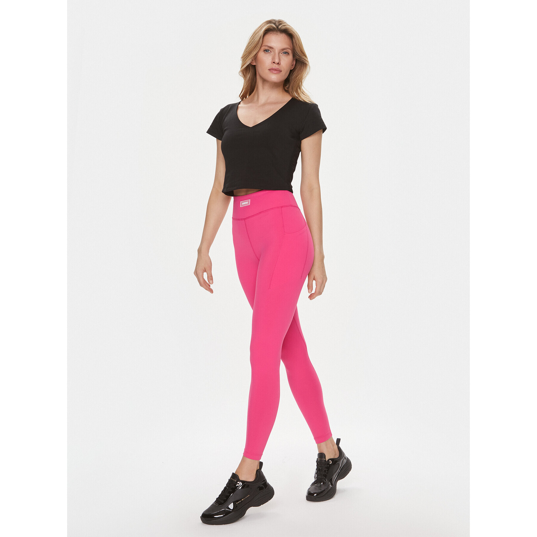 Guess Тишърт Giulia V4RP25 KC3X2 Черен Regular Fit - Pepit.bg