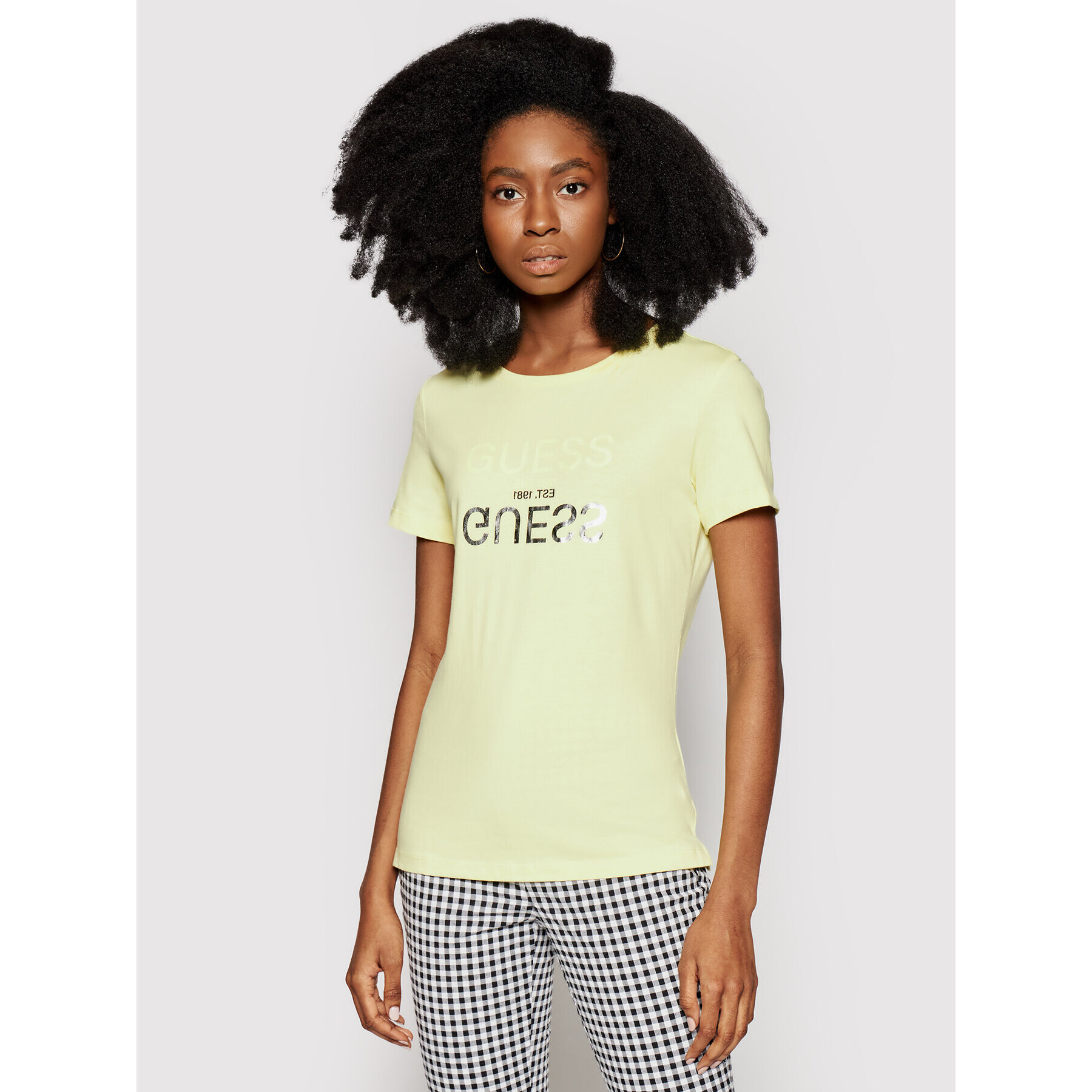 Guess Тишърт Glenna W1GI0C I3Z11 Жълт Regular Fit - Pepit.bg