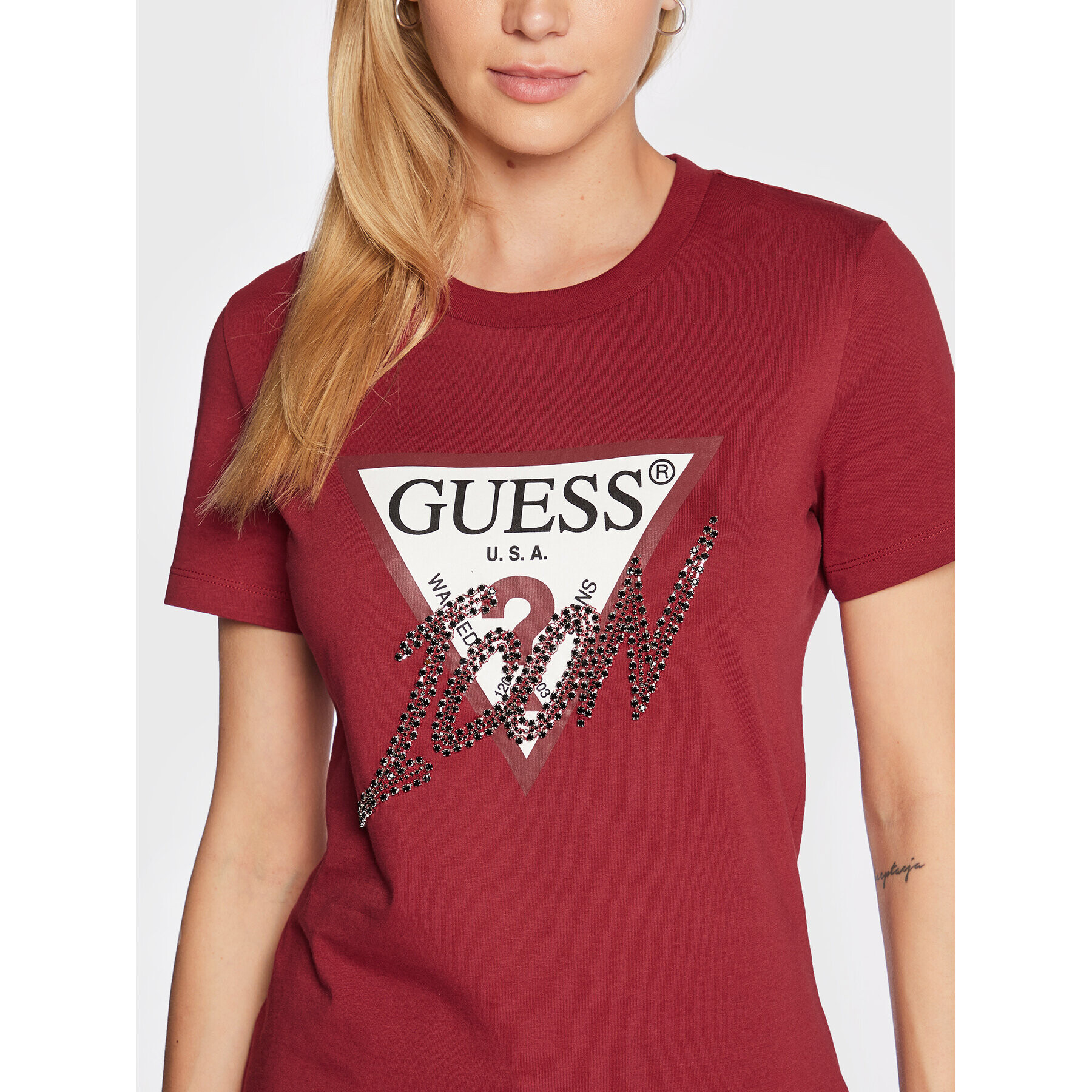 Guess Тишърт Icon W2BI12 I3Z13 Червен Regular Fit - Pepit.bg