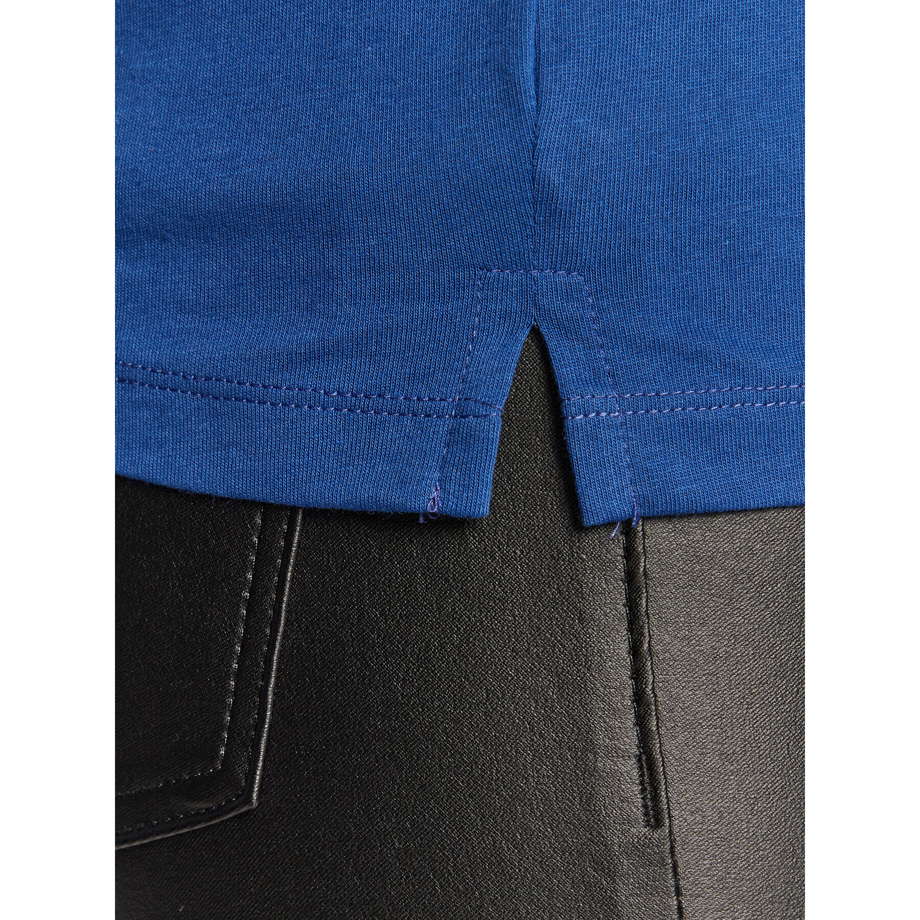 Guess Тишърт Icon W2BI12 I3Z13 Син Regular Fit - Pepit.bg