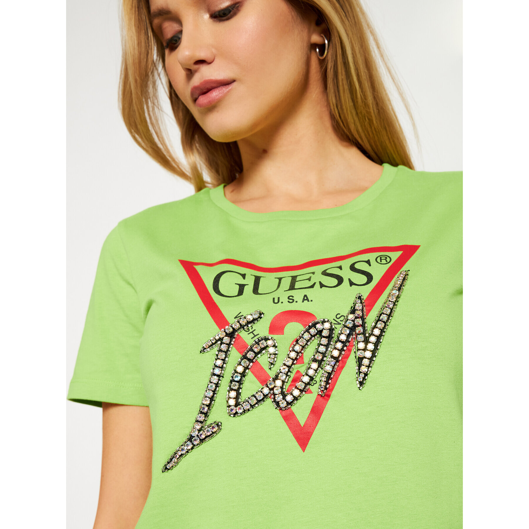 Guess Тишърт Iconic Tee W1RI25 I3Z00 Зелен Regular Fit - Pepit.bg