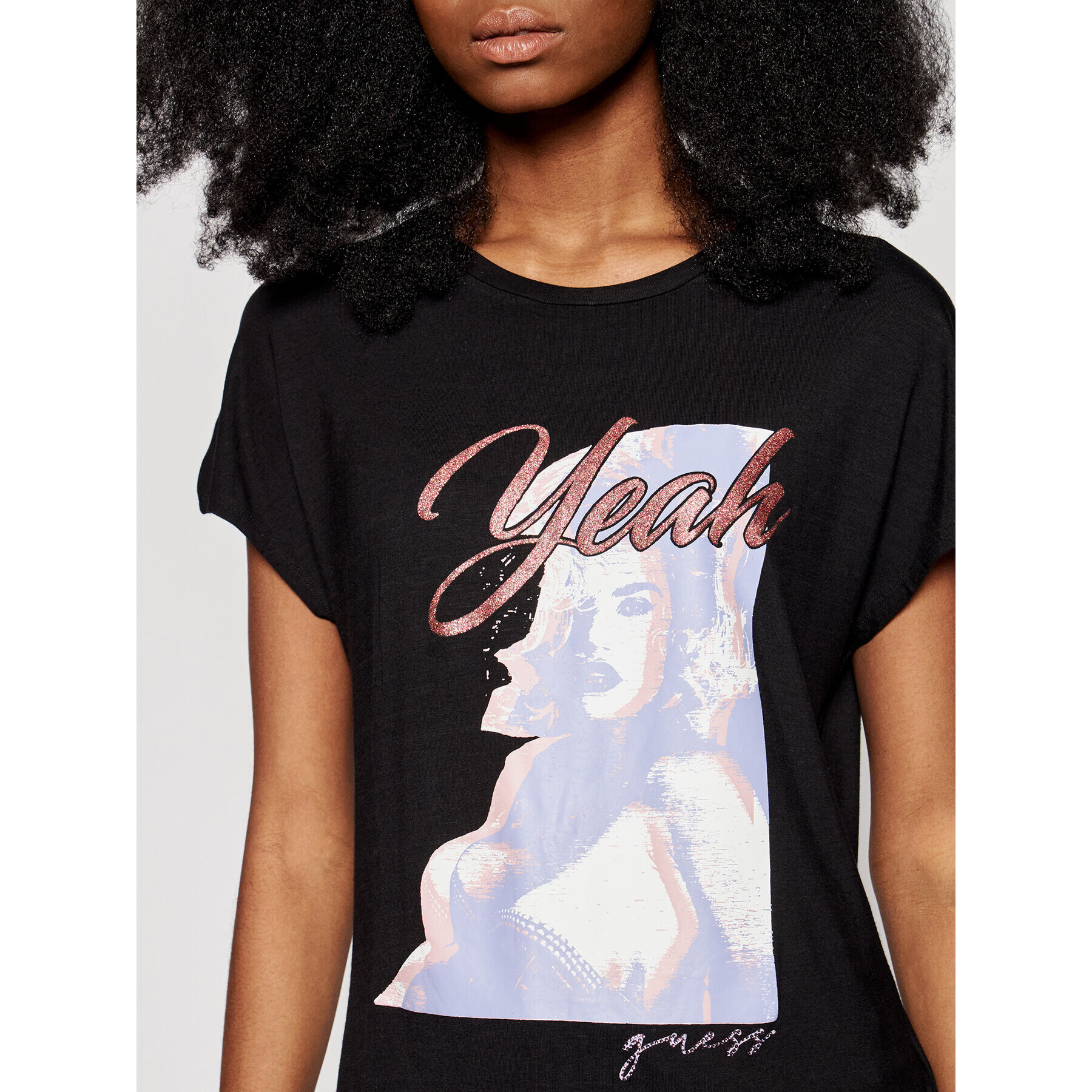 Guess Тишърт Leona W1GI0D K68D2 Черен Regular Fit - Pepit.bg
