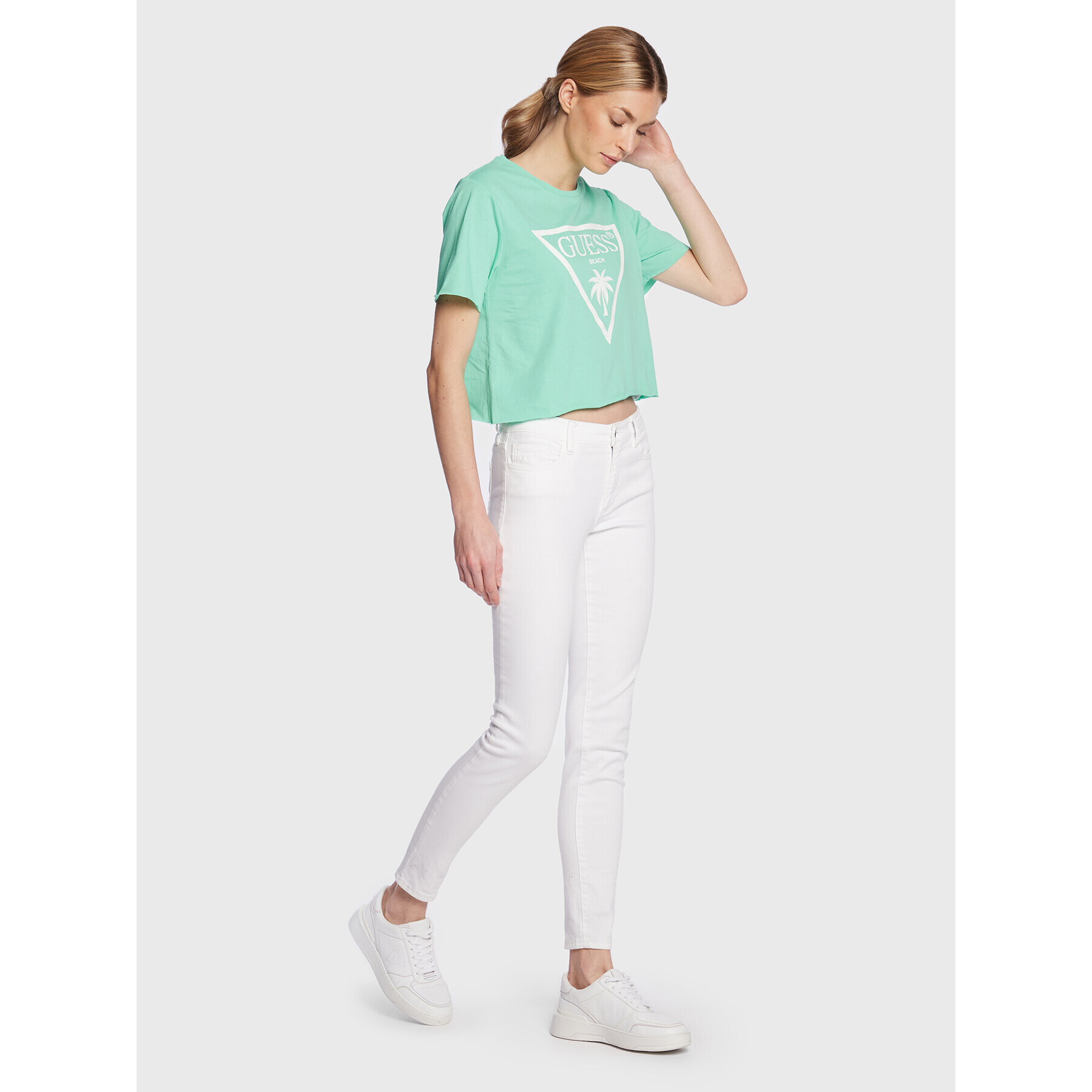 Guess Тишърт Logo E02I01 JA914 Зелен Boxy Fit - Pepit.bg