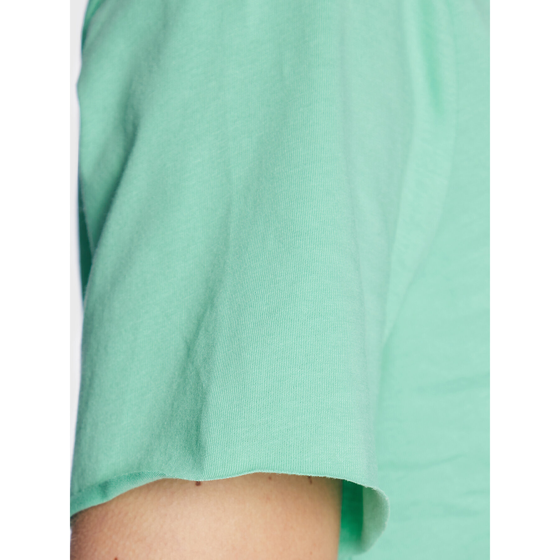 Guess Тишърт Logo E02I01 JA914 Зелен Boxy Fit - Pepit.bg