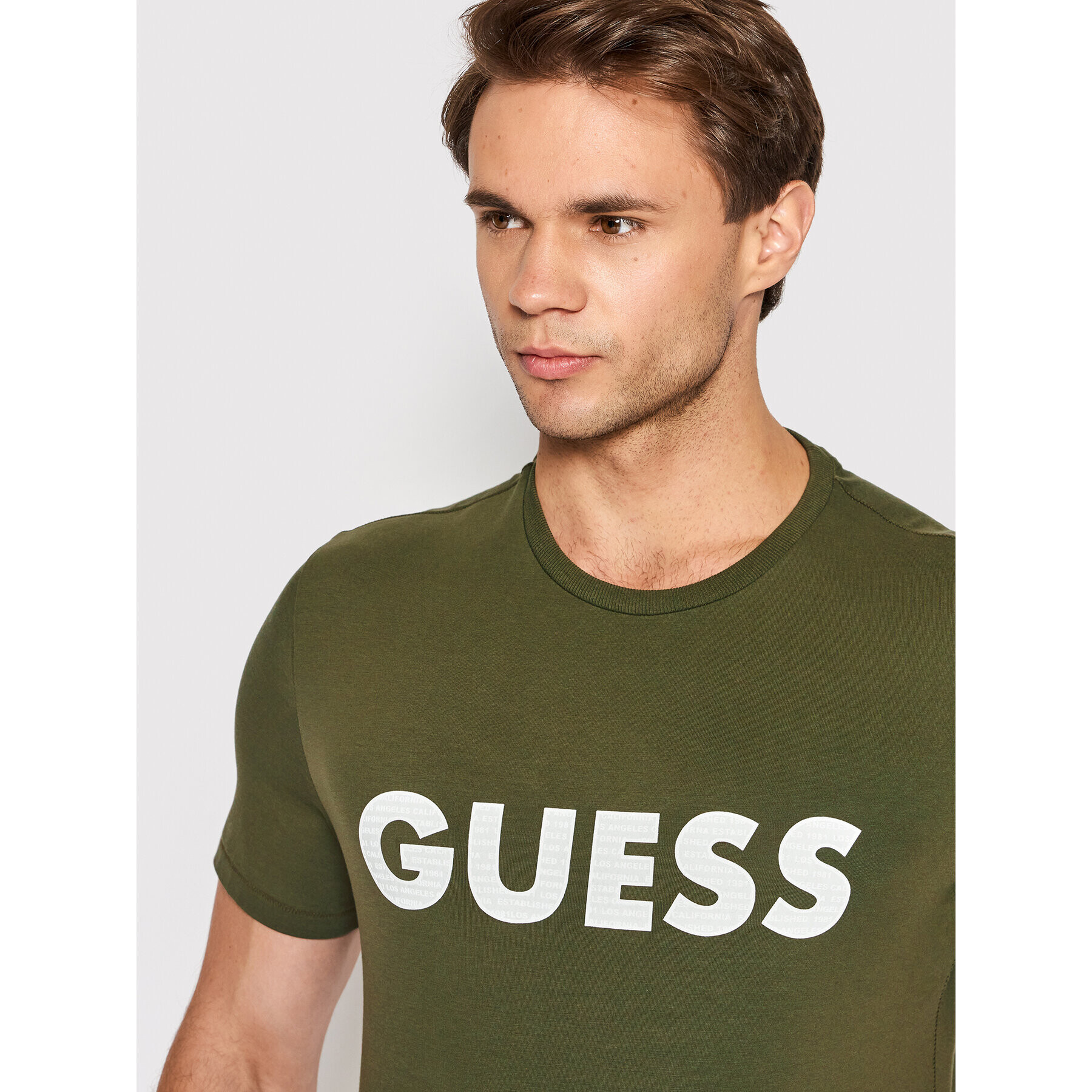 Guess Тишърт M2YI42 J1311 Зелен Slim Fit - Pepit.bg