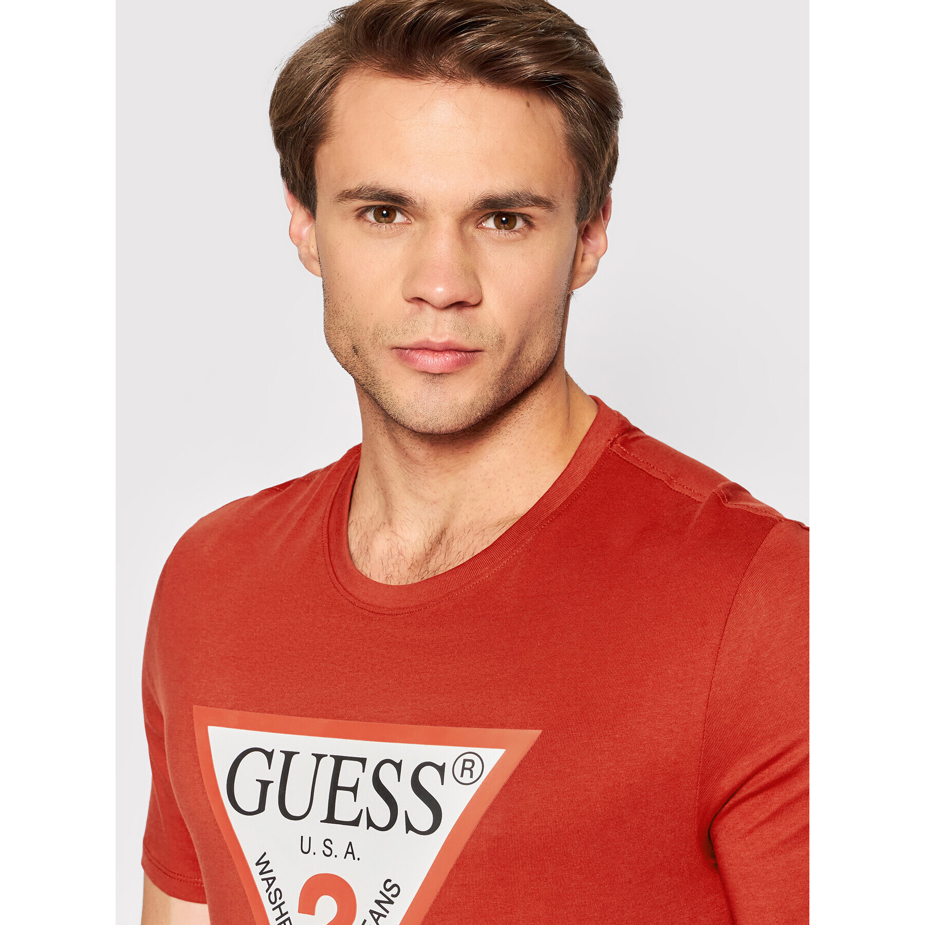 Guess Тишърт M2YI71 I3Z11 Червен Slim Fit - Pepit.bg