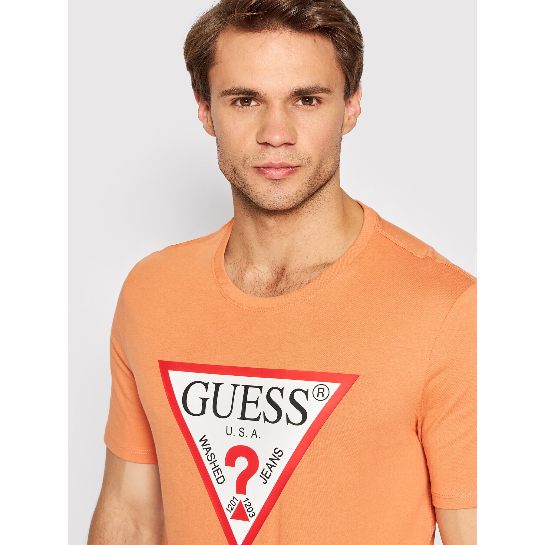 Guess Тишърт M2YI71 I3Z11 Оранжев Slim Fit - Pepit.bg