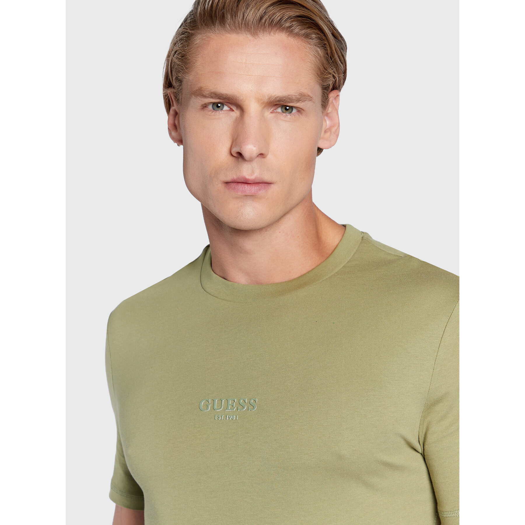 Guess Тишърт M2YI72 I3Z11 Зелен Slim Fit - Pepit.bg