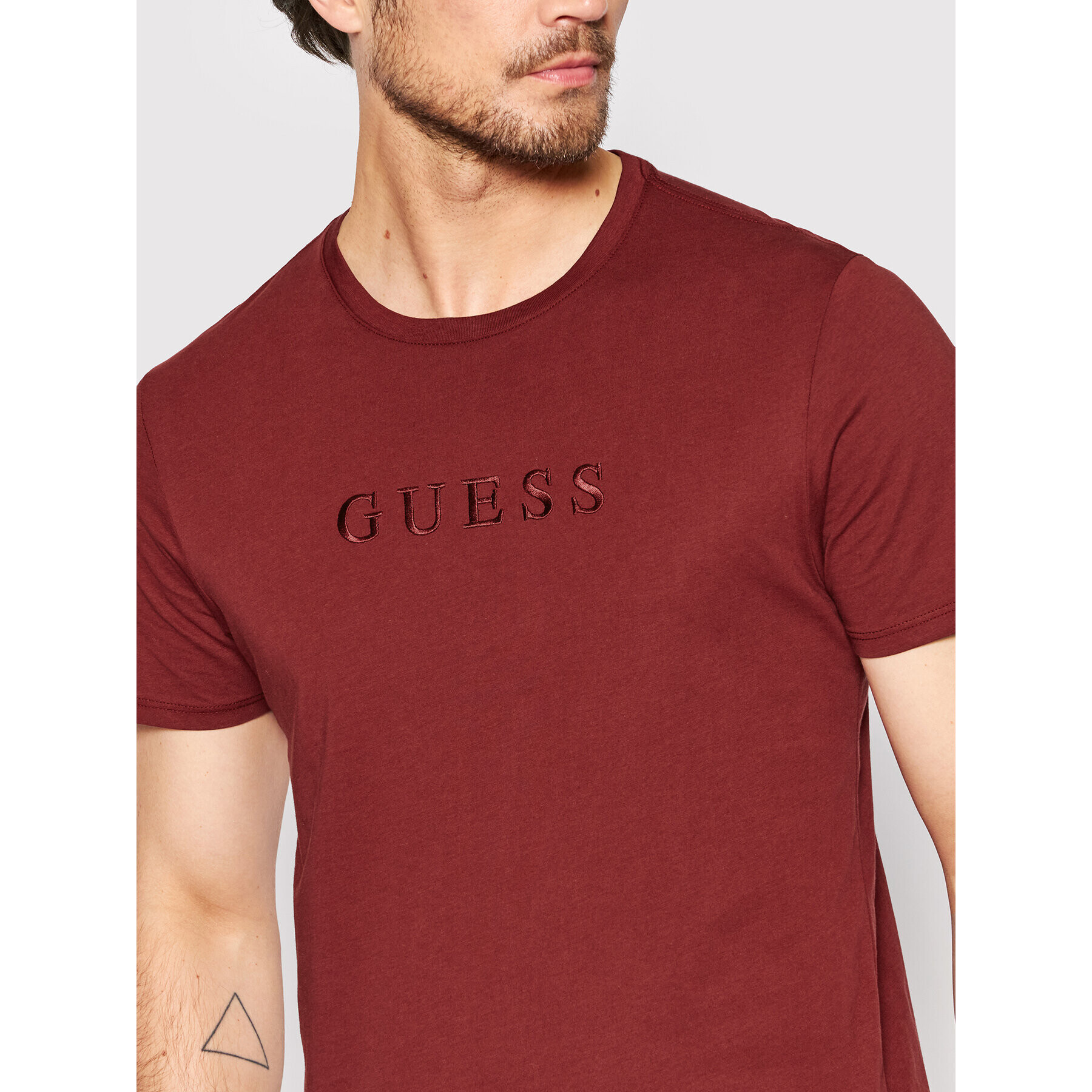 Guess Тишърт M82P64 R7HD0 Бордо Regular Fit - Pepit.bg