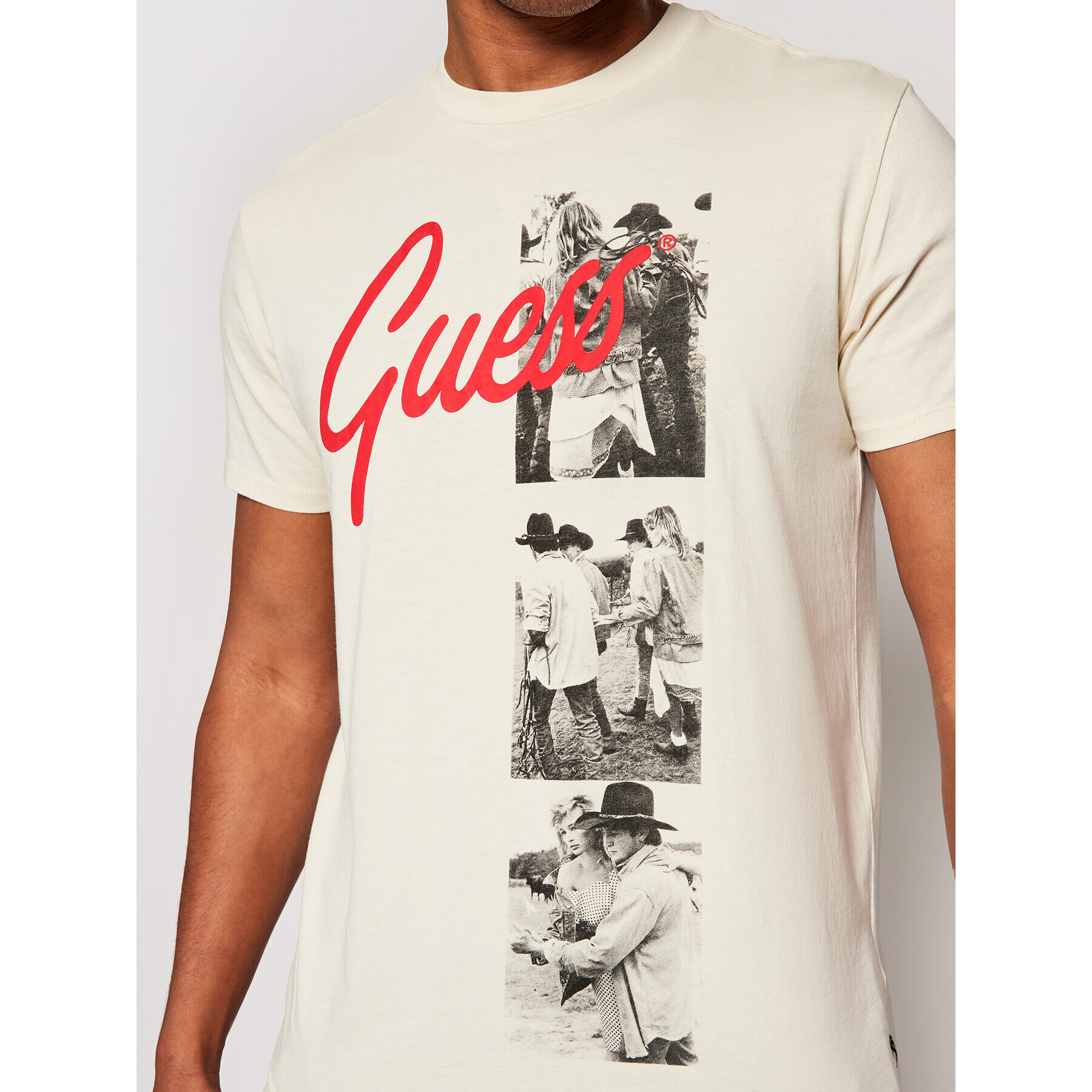 Guess Тишърт MBGI31 R9RM4 Бежов Regular Fit - Pepit.bg