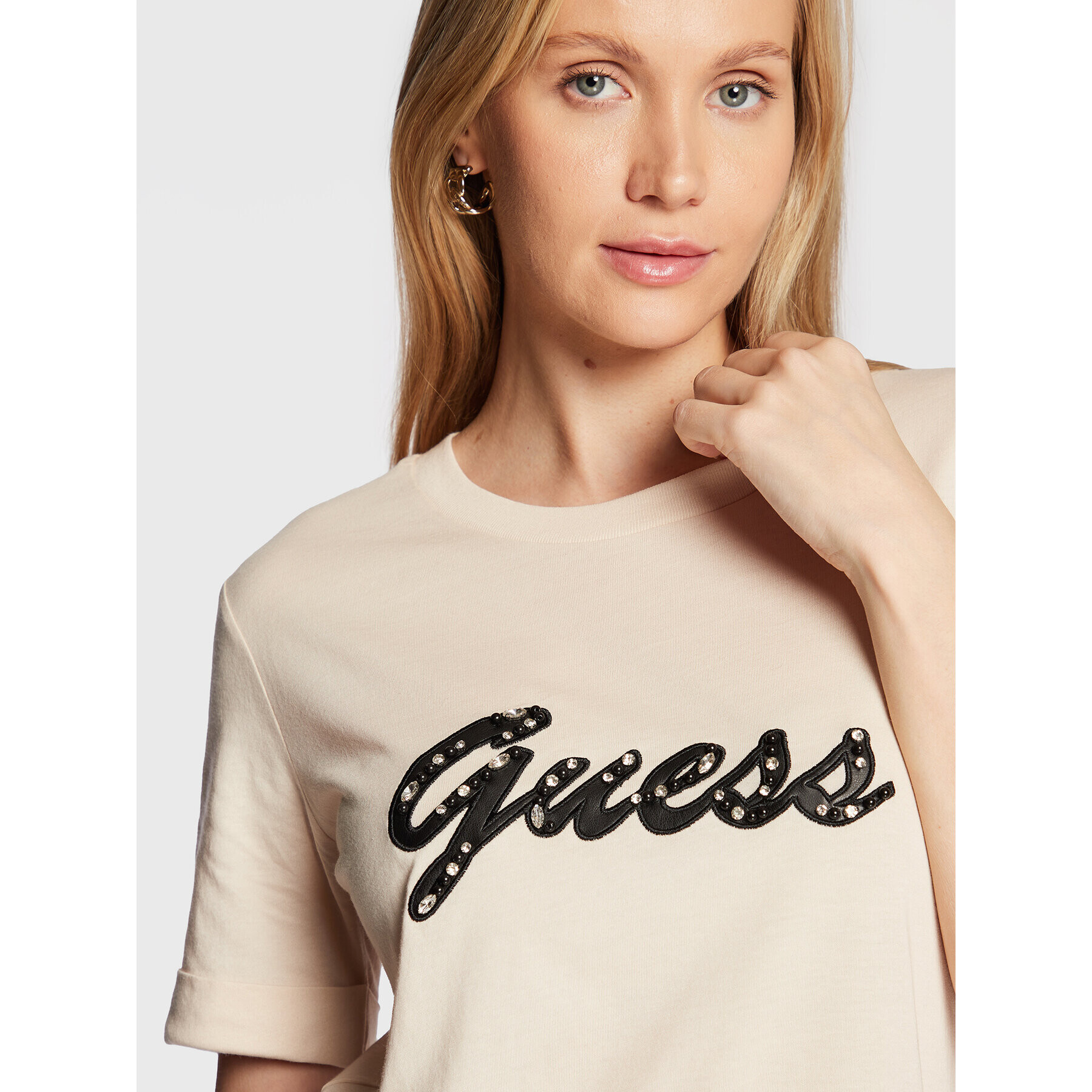 Guess Тишърт Nichita W2BI15 K46D1 Бежов Regular Fit - Pepit.bg
