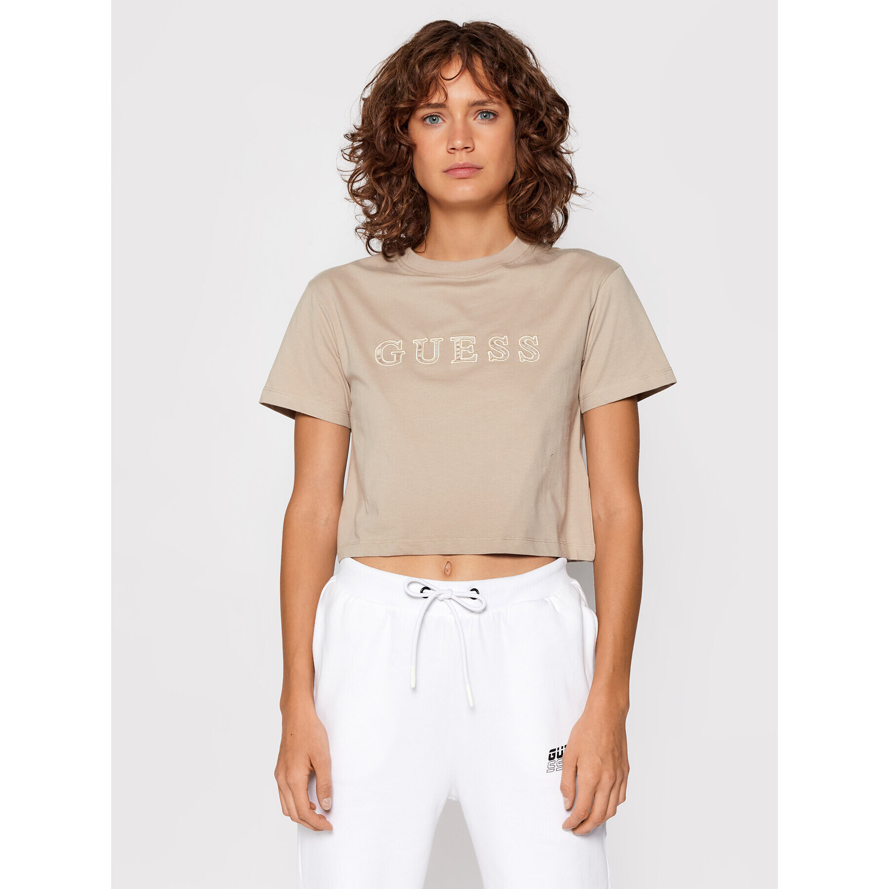 Guess Тишърт O1GA06 K8HM0 Бежов Regular Fit - Pepit.bg