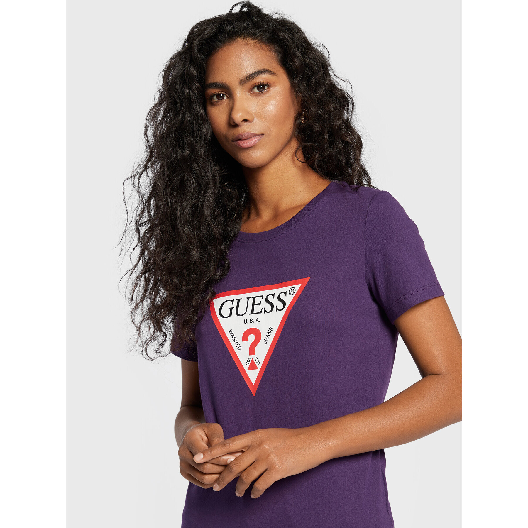 Guess Тишърт Original W1YI1B I3Z11 Виолетов Regular Fit - Pepit.bg